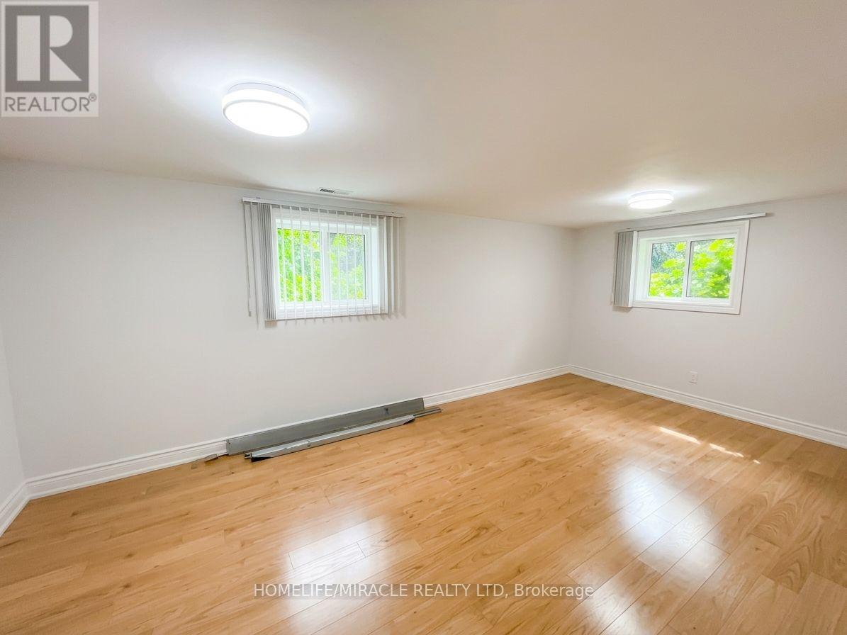 14178 Yonge Street, Aurora, Ontario  L4G 0P5 - Photo 16 - N13747554