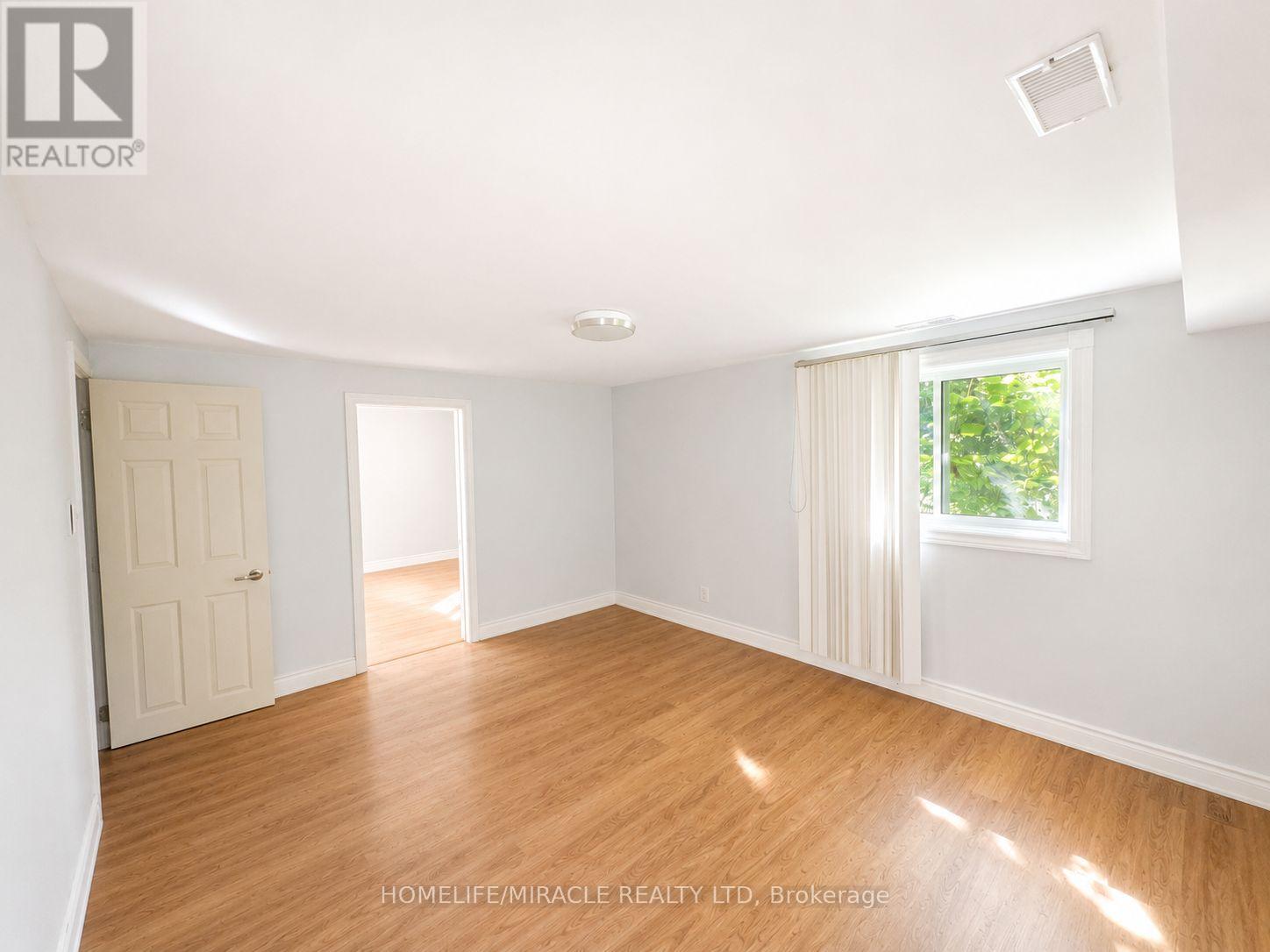 14178 Yonge Street, Aurora, Ontario  L4G 0P5 - Photo 20 - N13747554