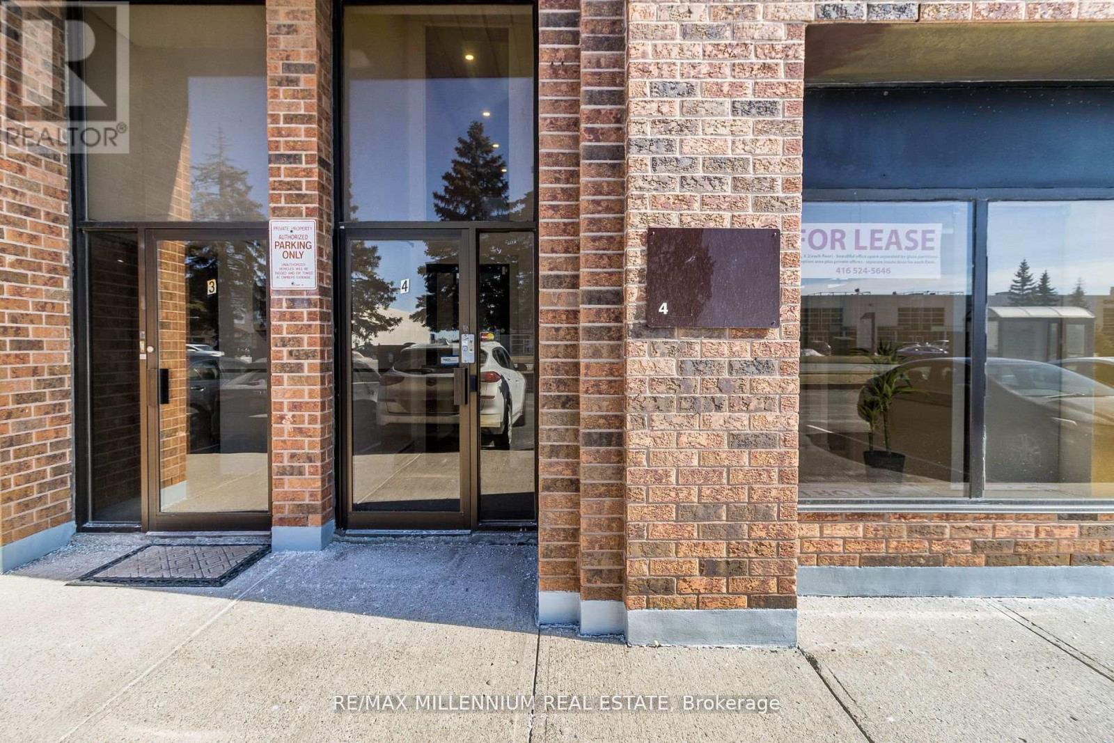 4 - 259 EDGELEY BOULEVARD, Vaughan, Ontario