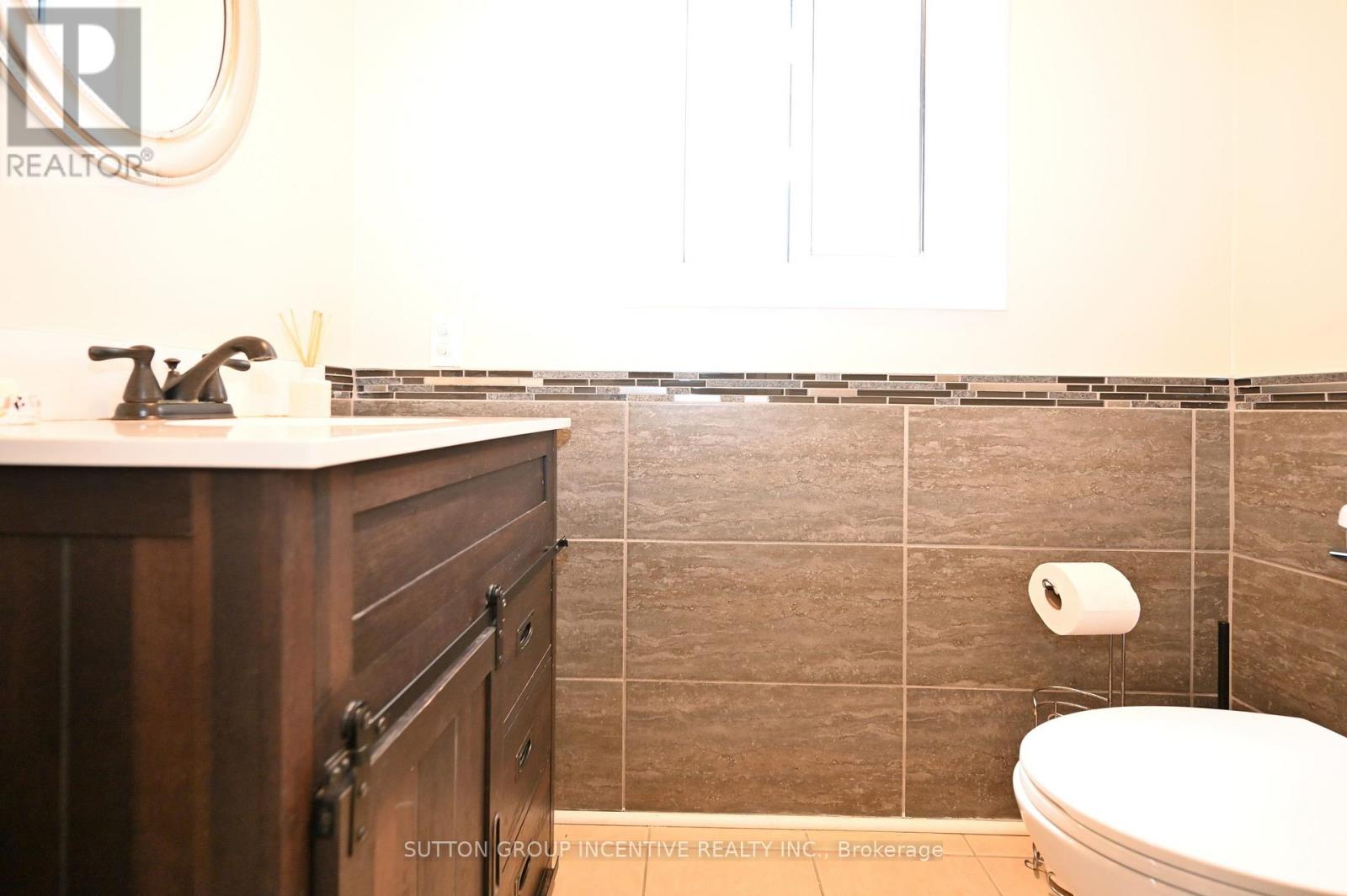 149 Raymond Crescent, Barrie (Painswick South), Ontario  L4N 0V7 - Photo 17 - S13747522