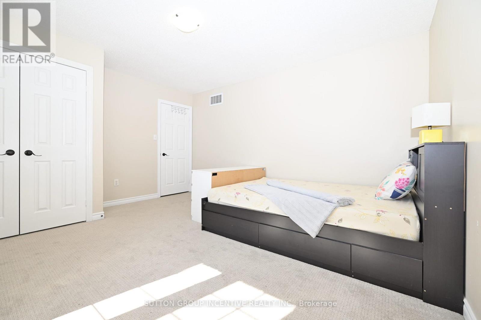 149 Raymond Crescent, Barrie (Painswick South), Ontario  L4N 0V7 - Photo 28 - S13747522