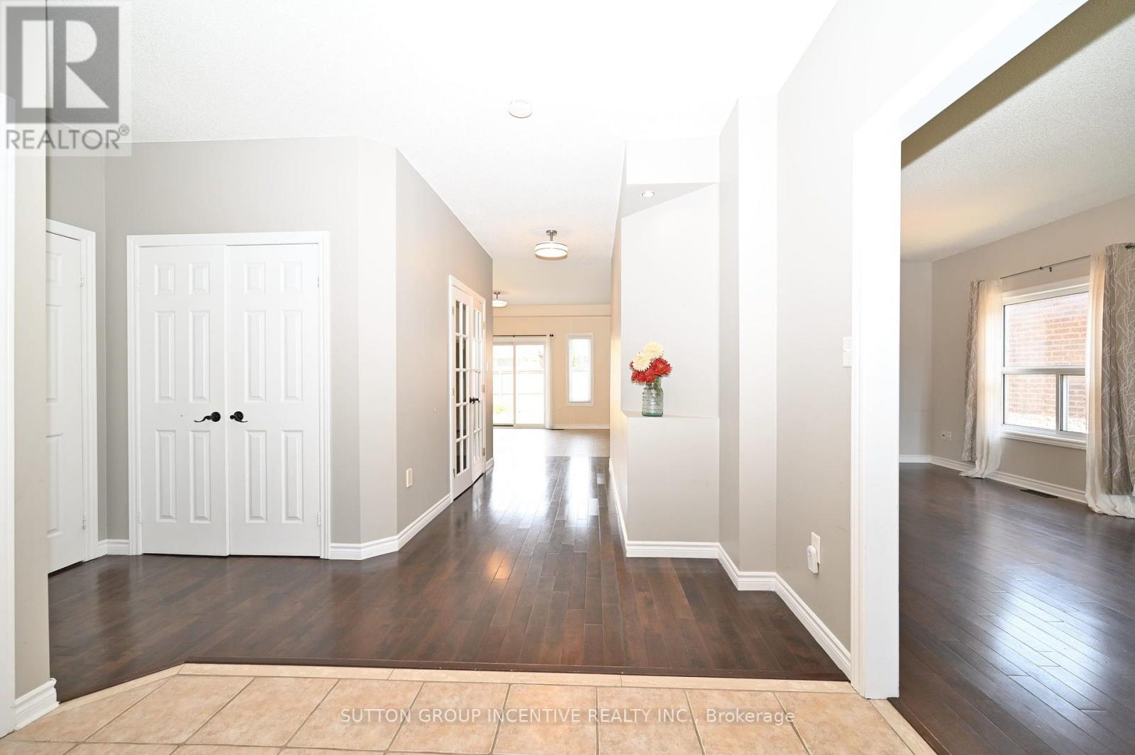 149 Raymond Crescent, Barrie (Painswick South), Ontario  L4N 0V7 - Photo 37 - S13747522