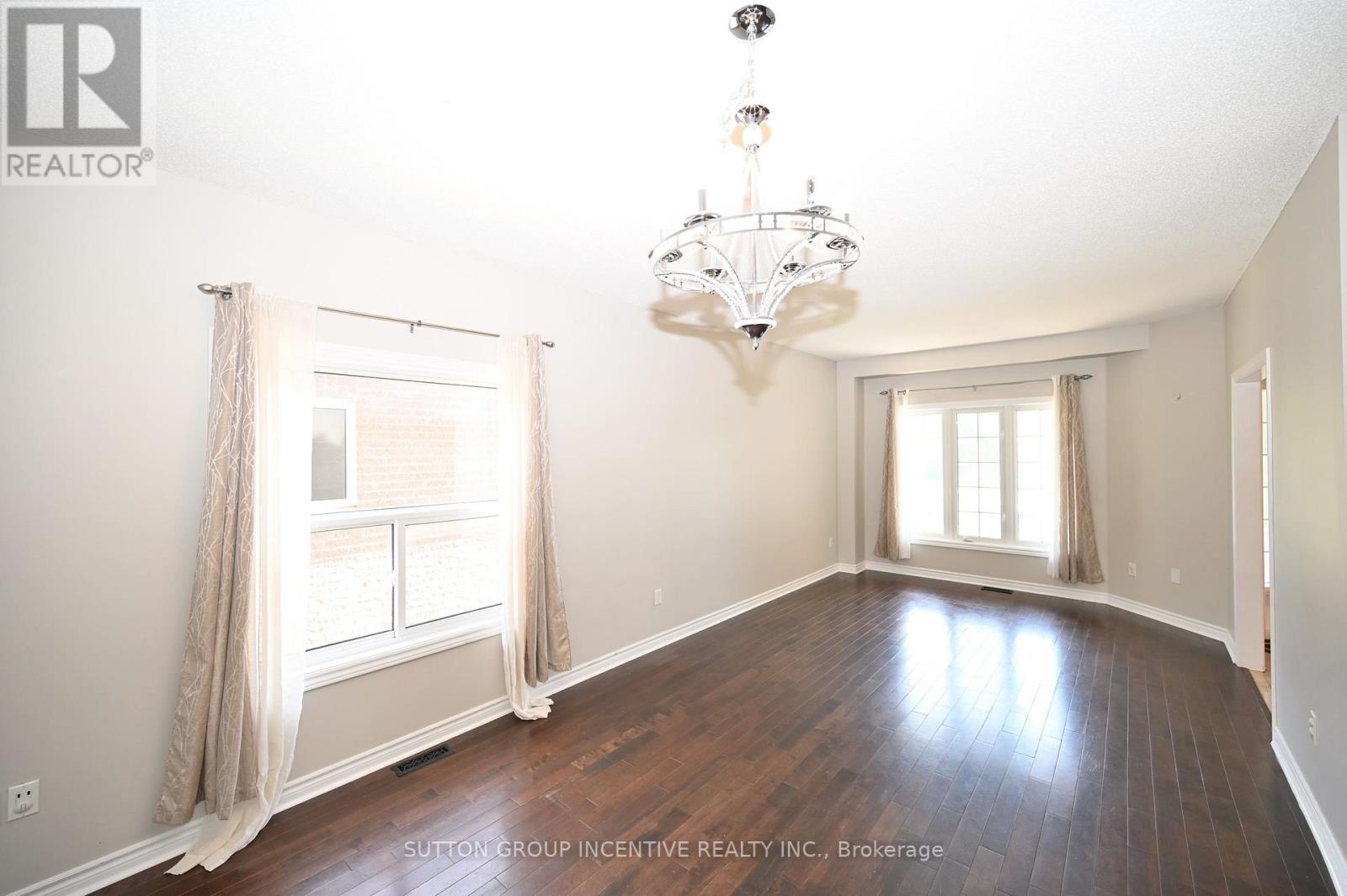 149 Raymond Crescent, Barrie (Painswick South), Ontario  L4N 0V7 - Photo 6 - S13747522