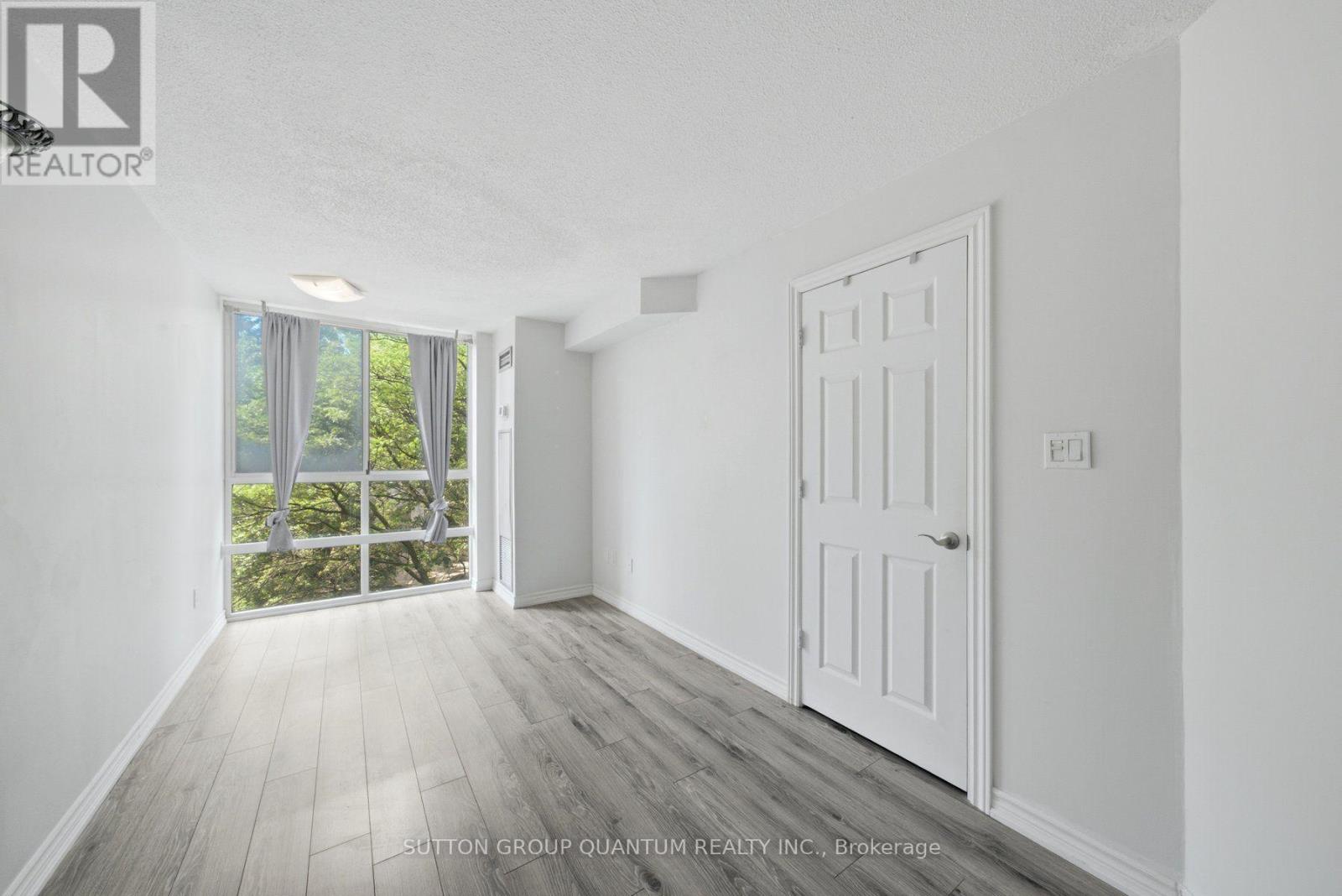 304 - 3650 Kaneff Crescent, Mississauga, Ontario  L5A 4A1 - Photo 17 - W13747458