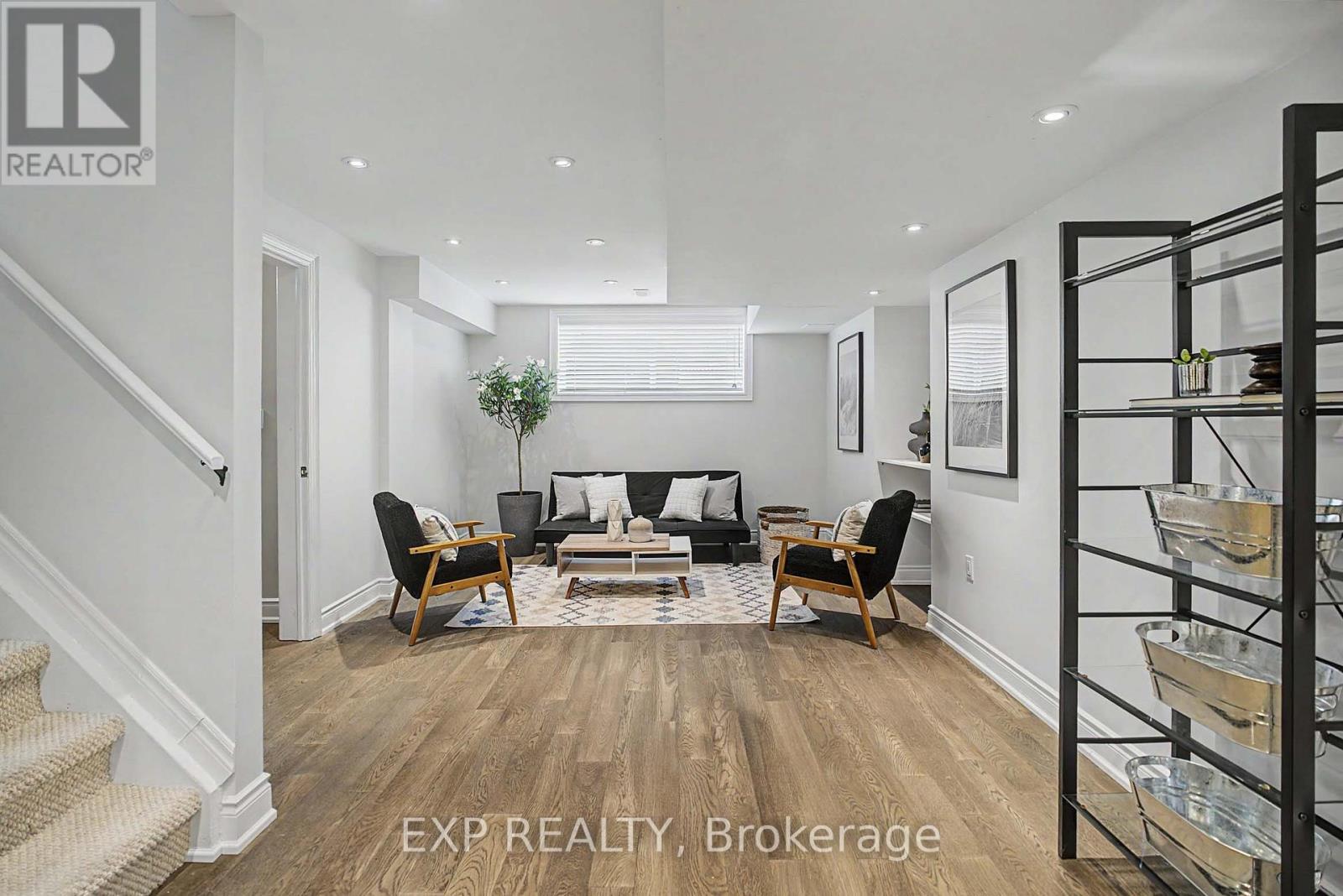 5421 Rochelle Way, Mississauga, Ontario  L5M 7Y2 - Photo 20 - W13747518