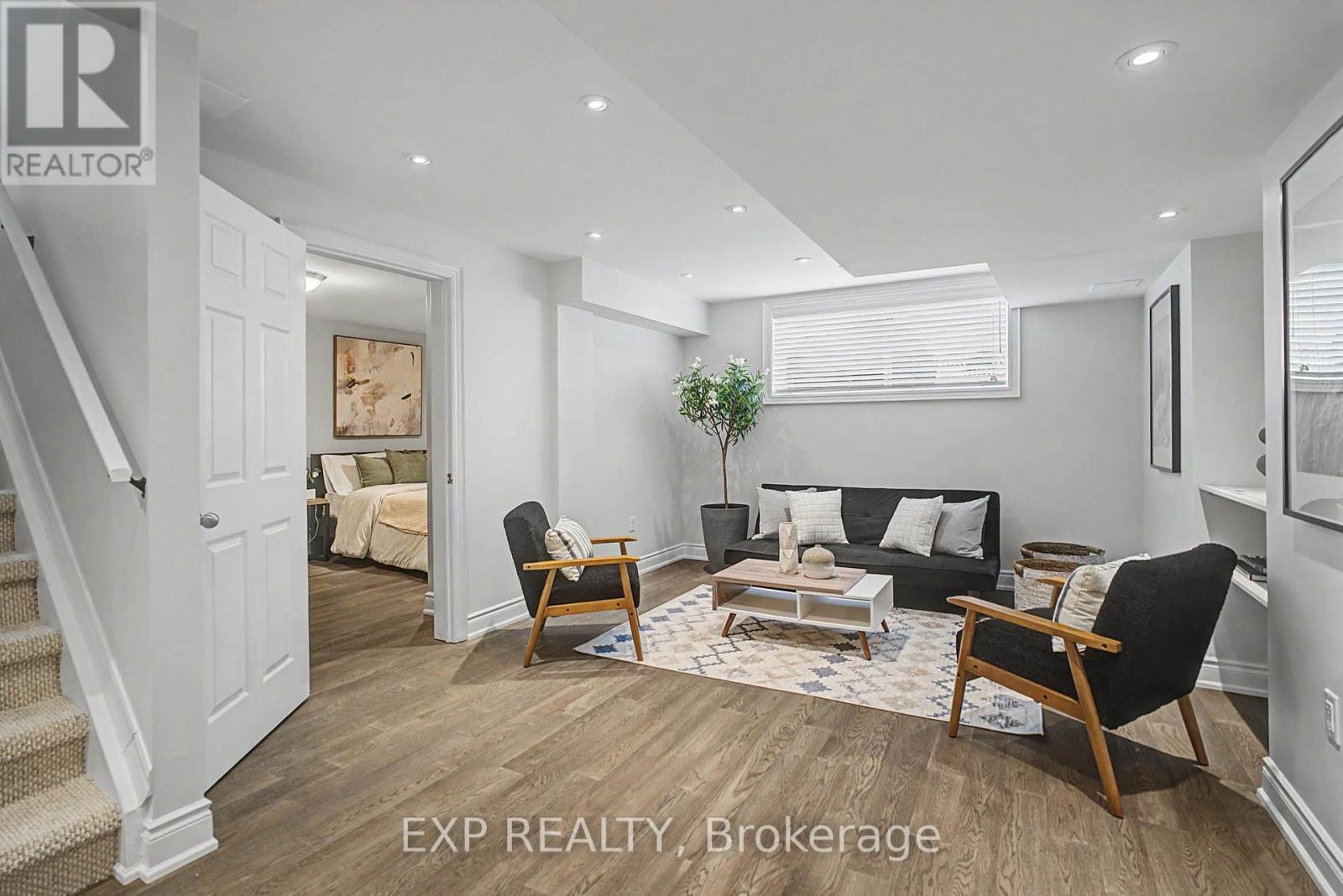 5421 Rochelle Way, Mississauga, Ontario  L5M 7Y2 - Photo 22 - W13747518