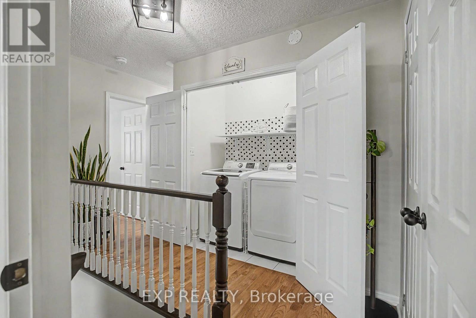 5421 Rochelle Way, Mississauga, Ontario  L5M 7Y2 - Photo 26 - W13747518