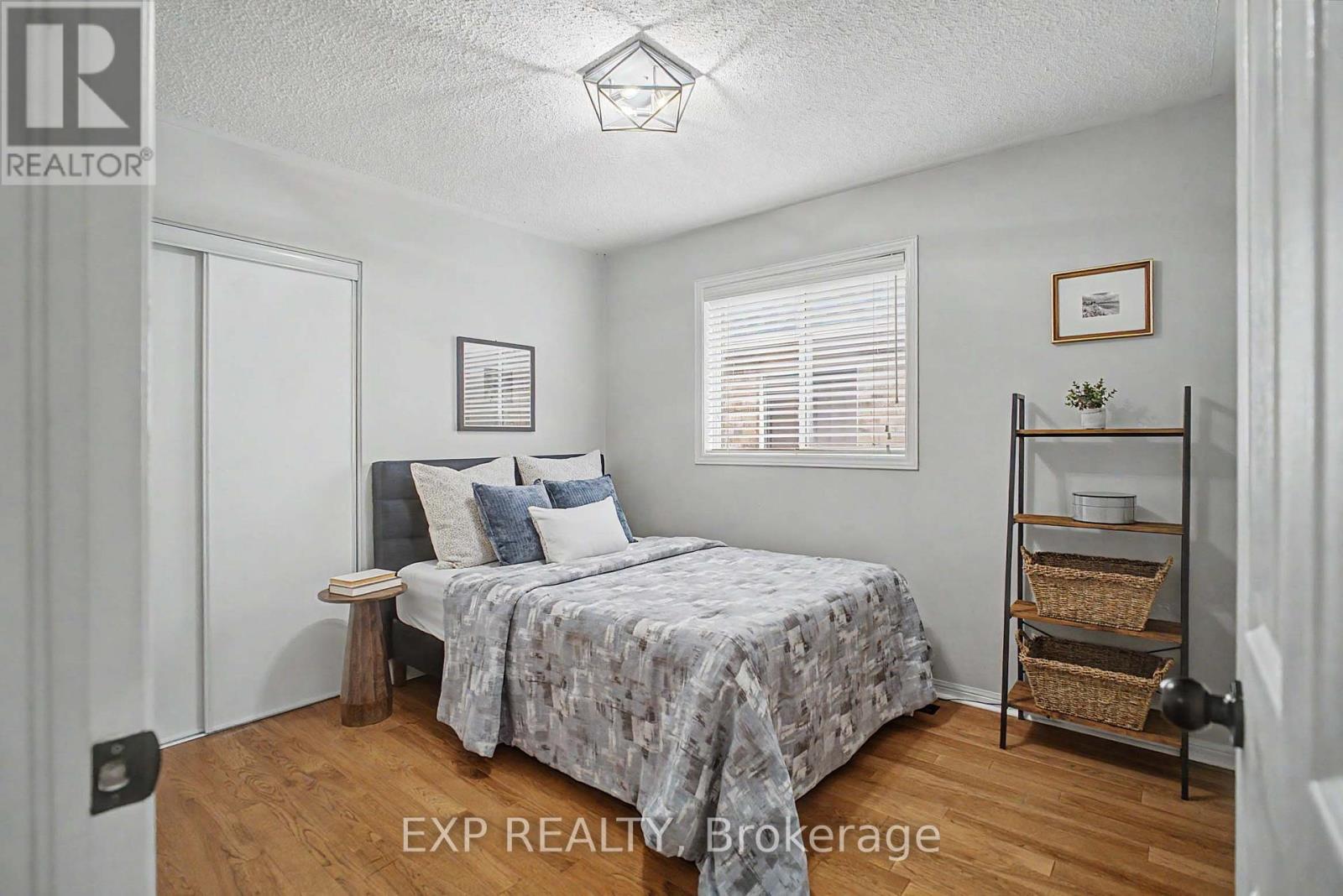 5421 Rochelle Way, Mississauga, Ontario  L5M 7Y2 - Photo 27 - W13747518