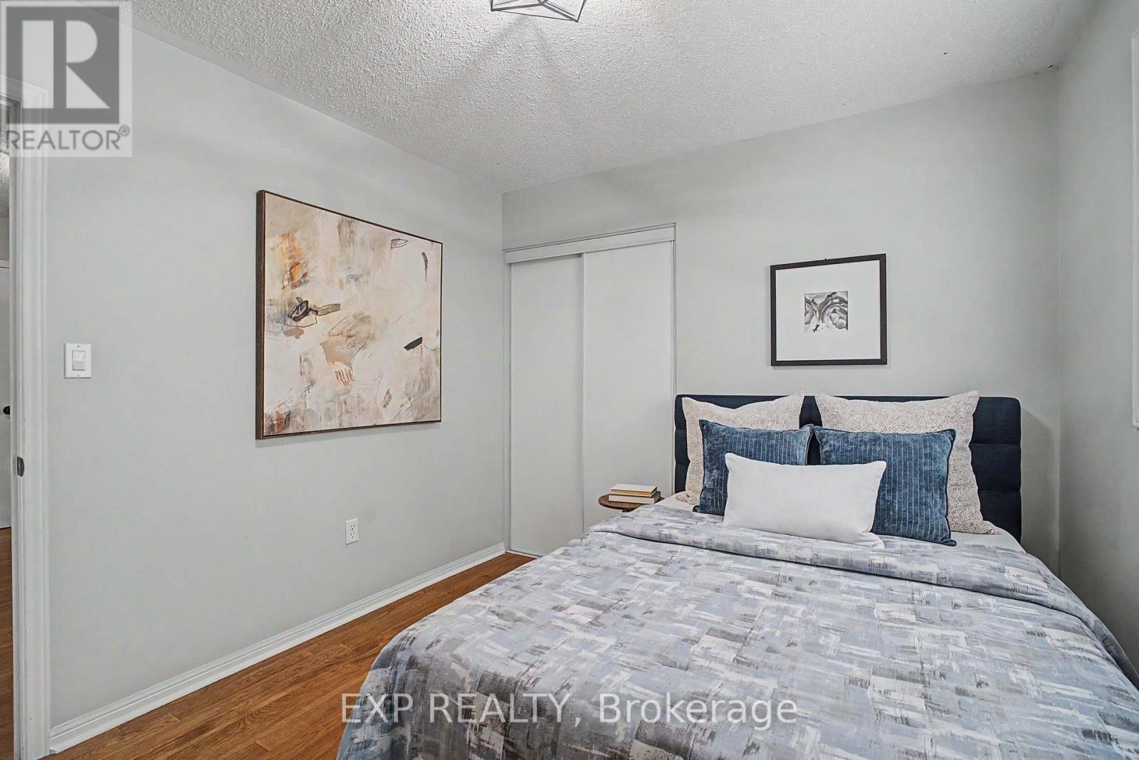 5421 Rochelle Way, Mississauga, Ontario  L5M 7Y2 - Photo 28 - W13747518