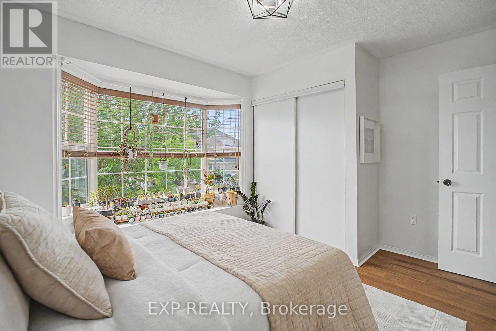 5421 Rochelle Way, Mississauga, Ontario  L5M 7Y2 - Photo 32 - W13747518