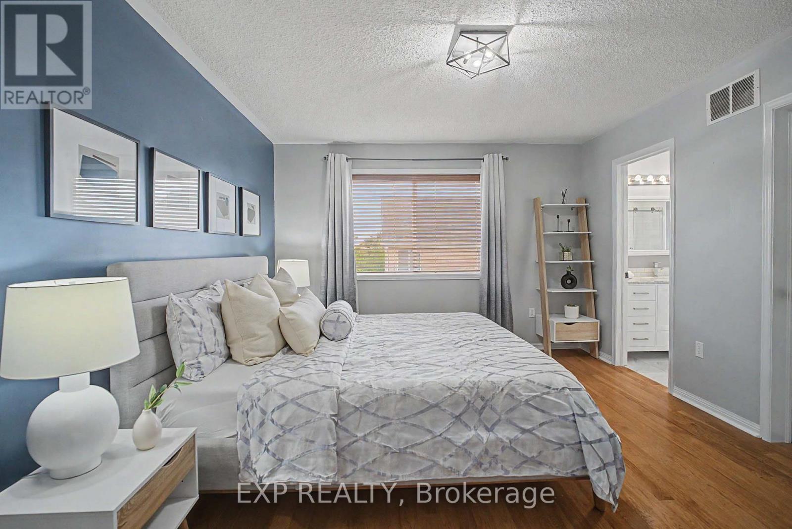 5421 Rochelle Way, Mississauga, Ontario  L5M 7Y2 - Photo 33 - W13747518