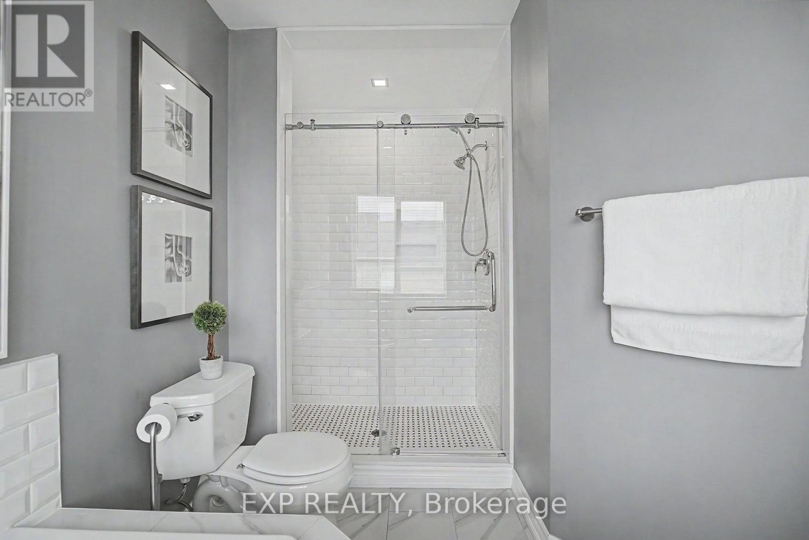 5421 Rochelle Way, Mississauga, Ontario  L5M 7Y2 - Photo 38 - W13747518
