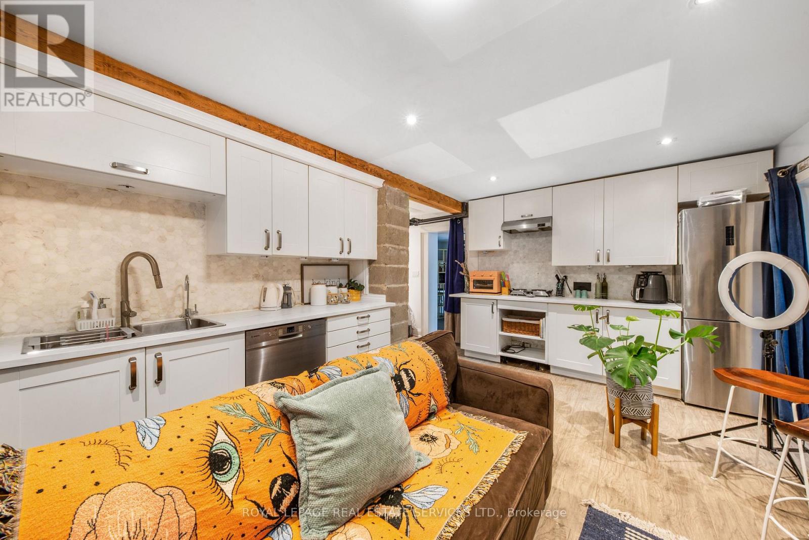 761 Kingston Road, Toronto, Ontario  M4E 1R9 - Photo 40 - E13744166