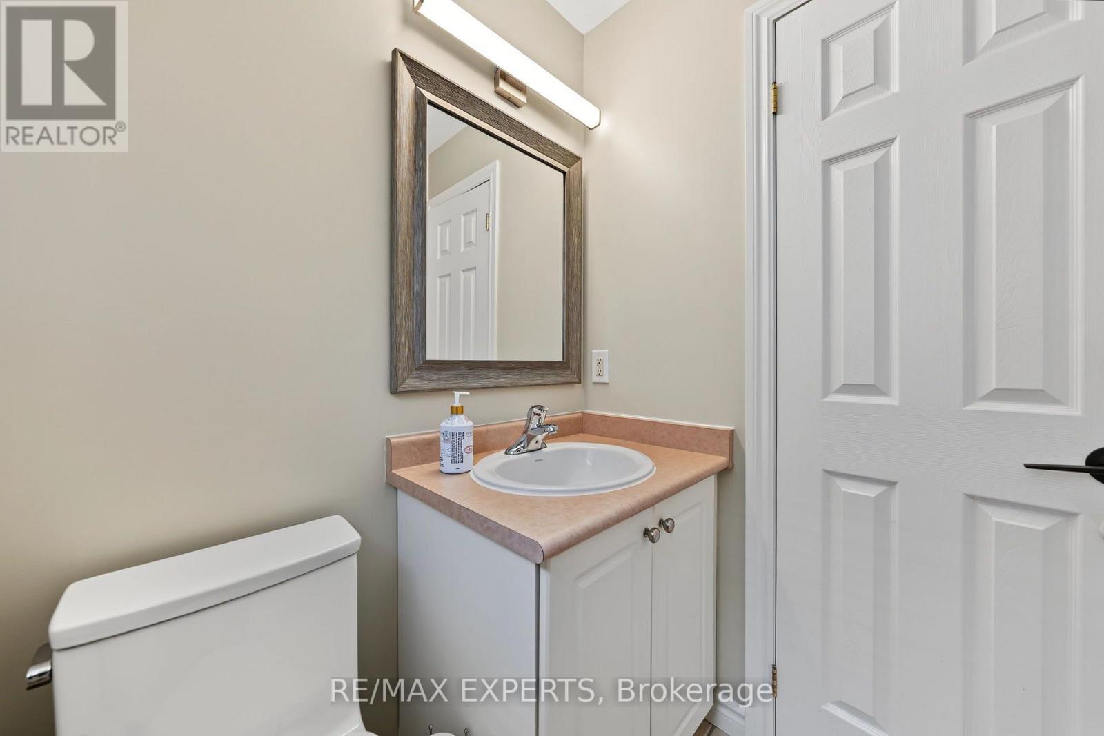 Upper - 17 Michelle Drive, Barrie, Ontario  L4N 5Y1 - Photo 16 - S13728622