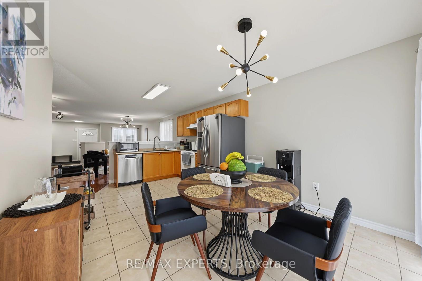 Upper - 17 Michelle Drive, Barrie, Ontario  L4N 5Y1 - Photo 12 - S13728622