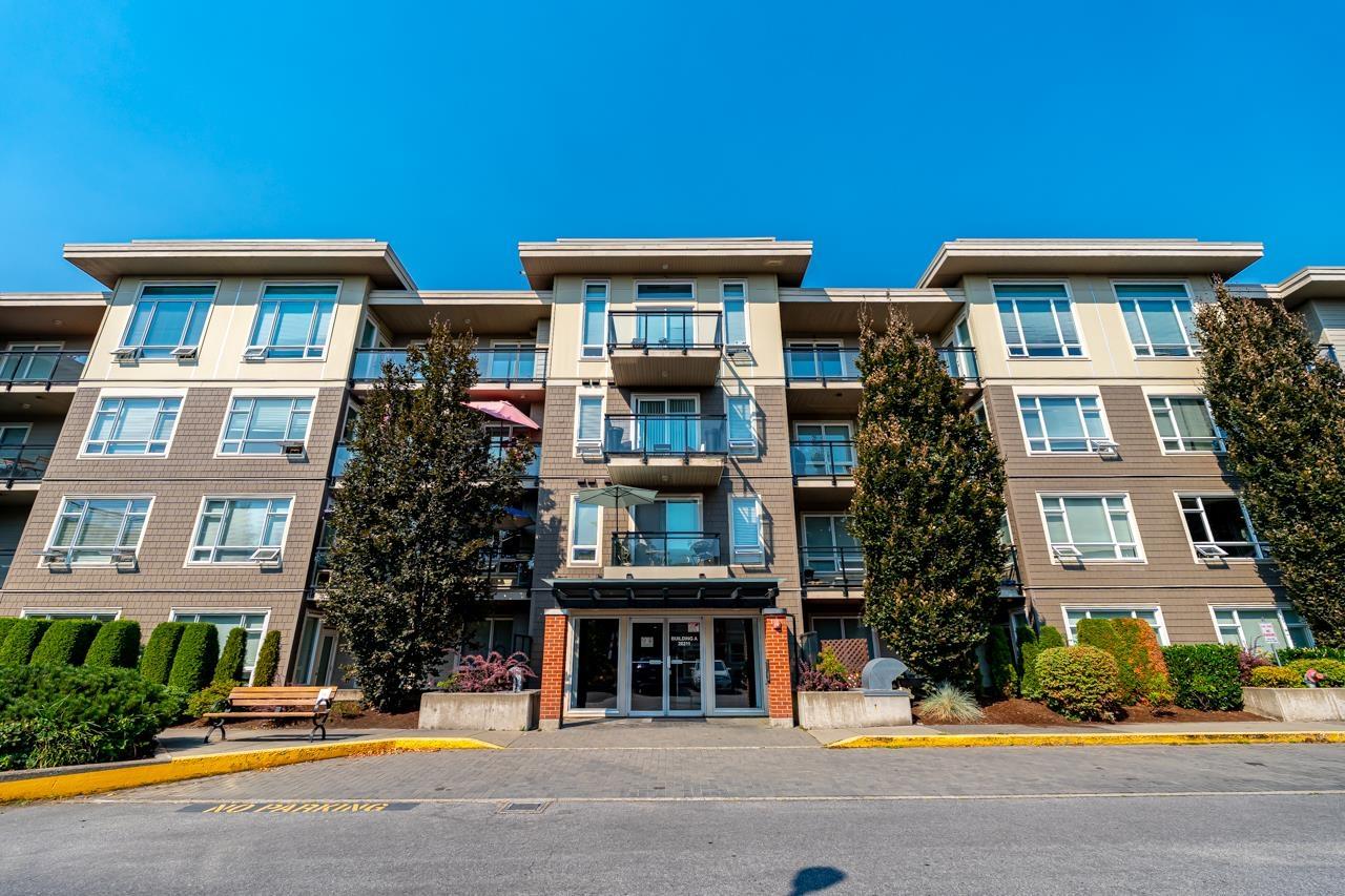 A210 20211 66 AVENUE, langley, British Columbia