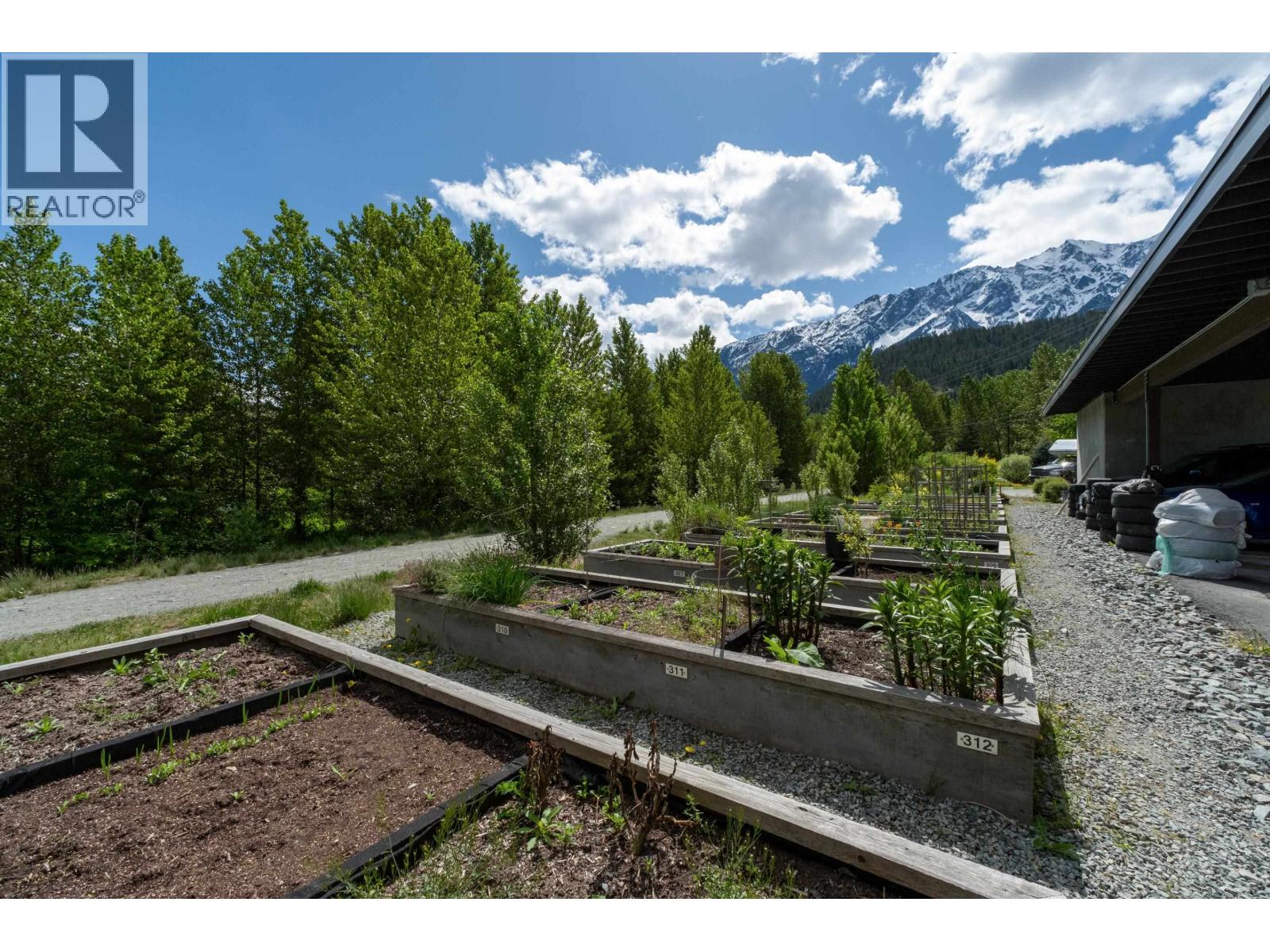 314 7350 Crabapple Court, Pemberton, British Columbia  V0N 2L1 - Photo 14 - R3161745