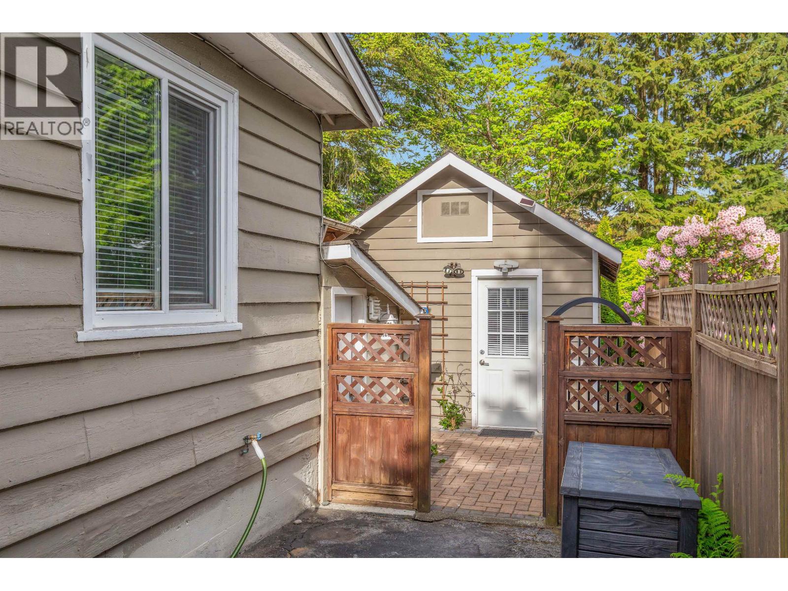2306 William Avenue, North Vancouver, British Columbia  V7J 2P6 - Photo 13 - R3161736