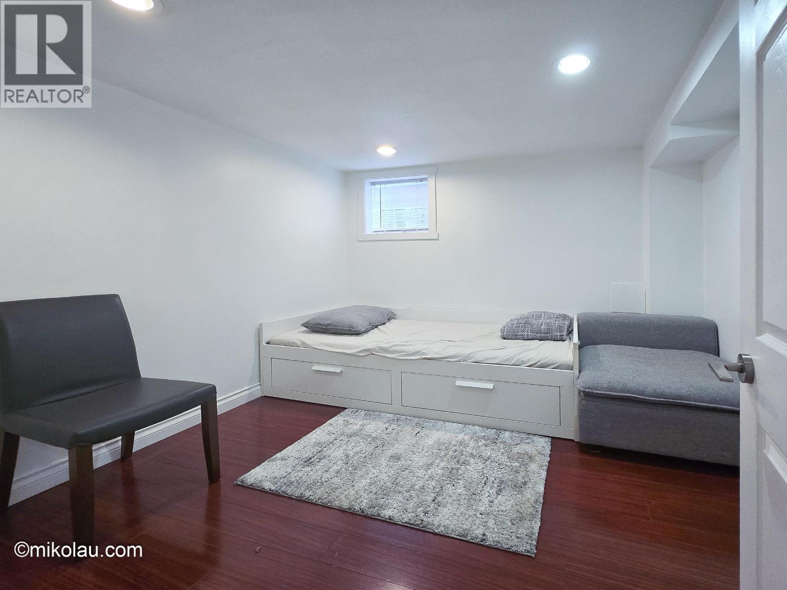 1xx Gilmore Ave, Burnaby, British Columbia  V5C 4P7 - Photo 4 - R3161747