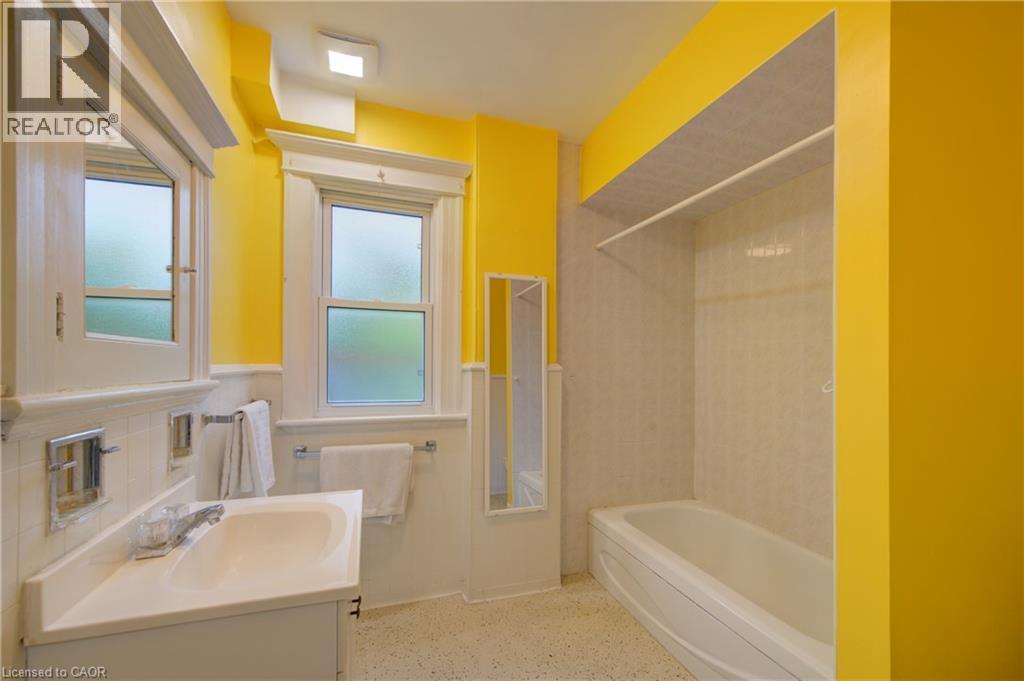 24 Hunt Street, Hamilton, Ontario  L8R 1R2 - Photo 22 - 40859252
