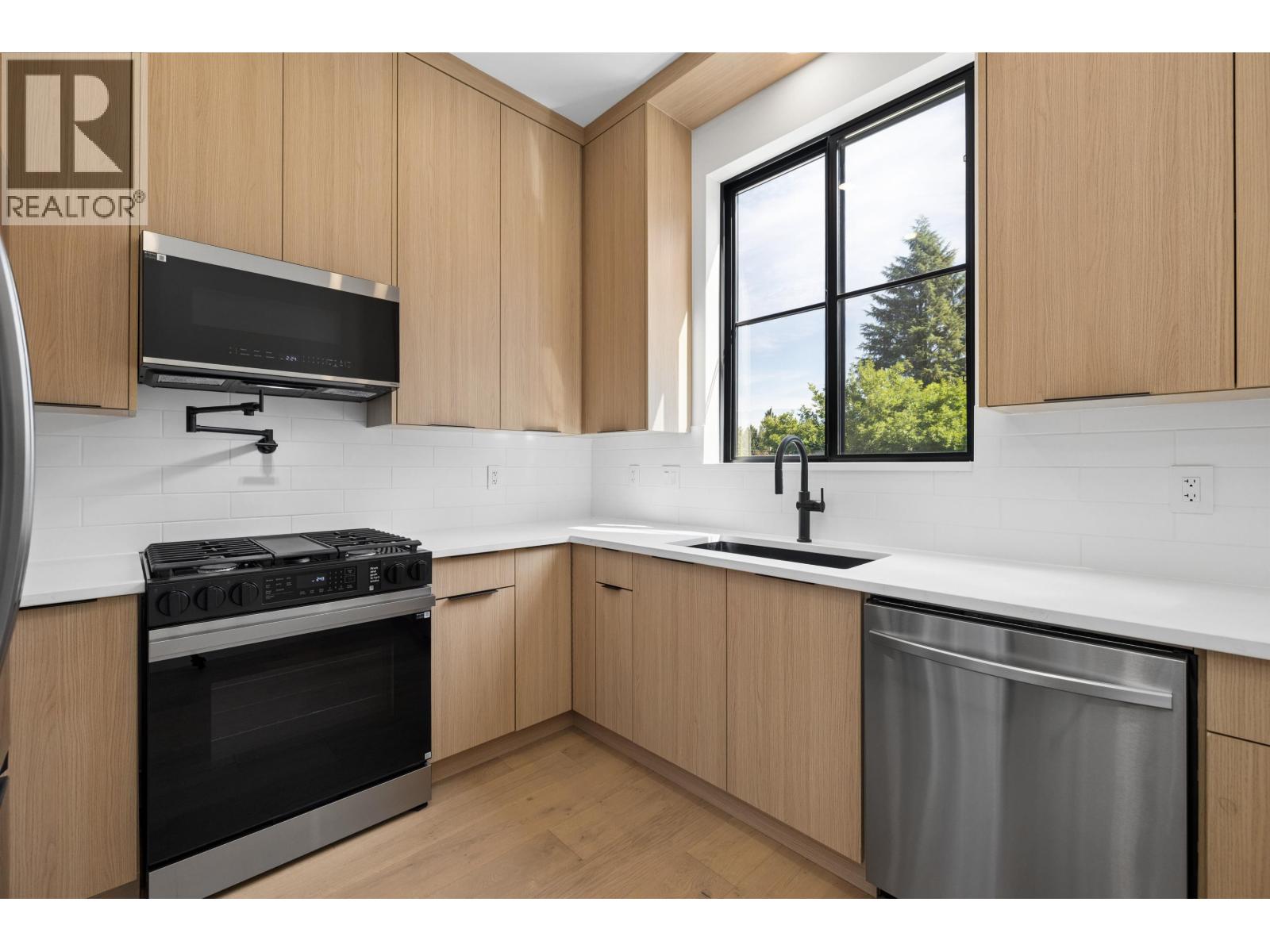 21606 124 Avenue, Maple Ridge, British Columbia  V2X 5K3 - Photo 20 - R3161632