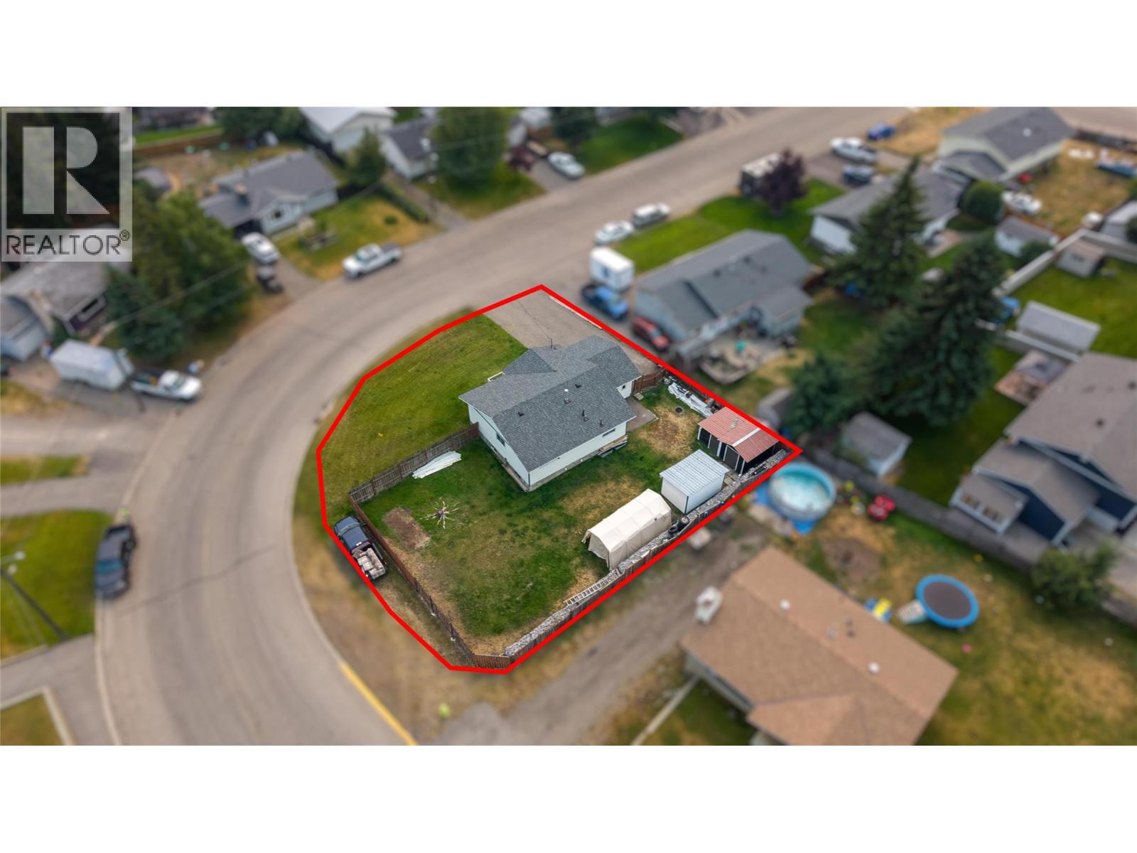 1158 Nashton Crescent, Elkford, British Columbia V0B 1H0 - Photo 2 - 10397914