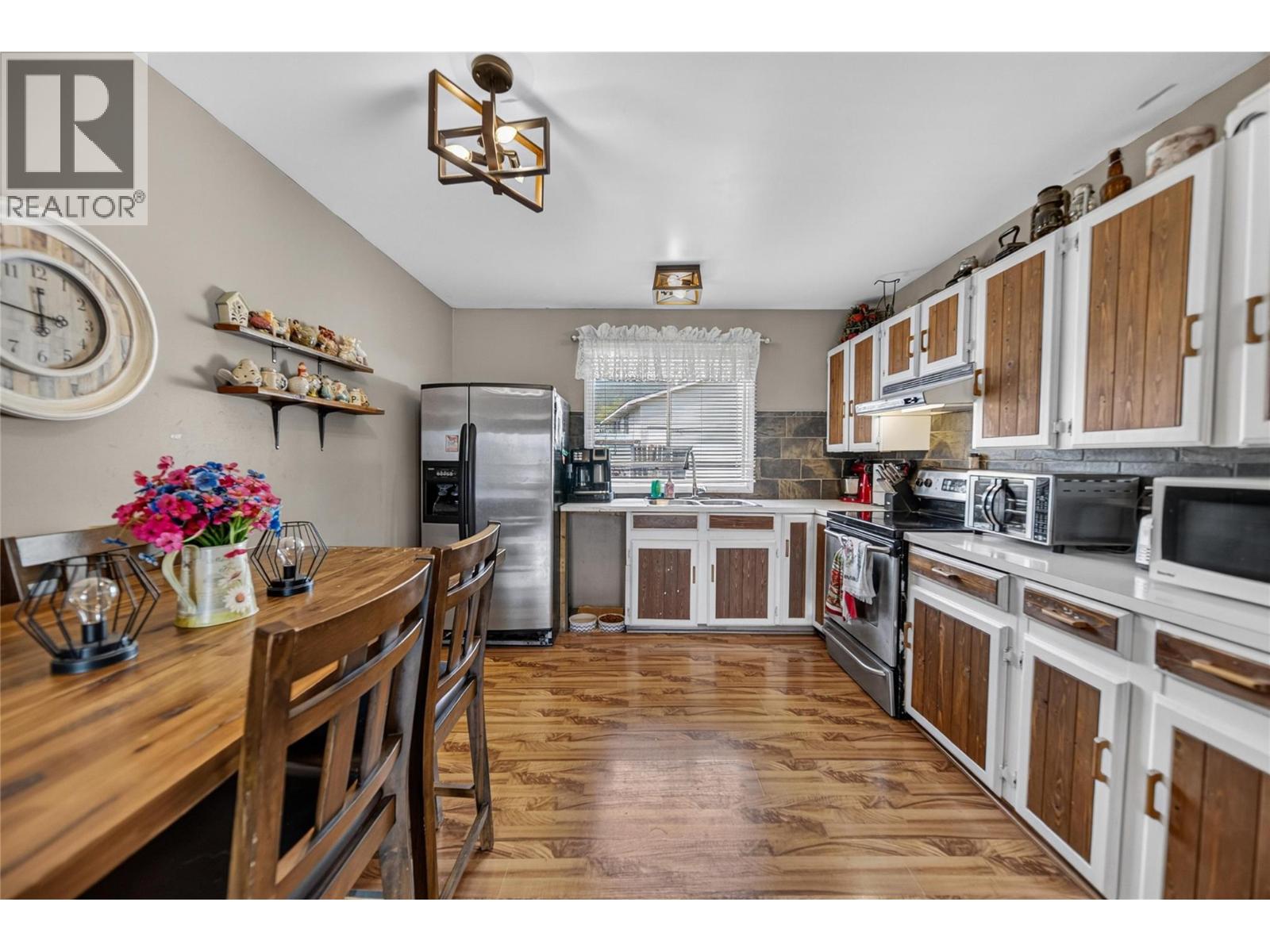 1158 Nashton Crescent, Elkford, British Columbia V0B 1H0 - Photo 7 - 10397914