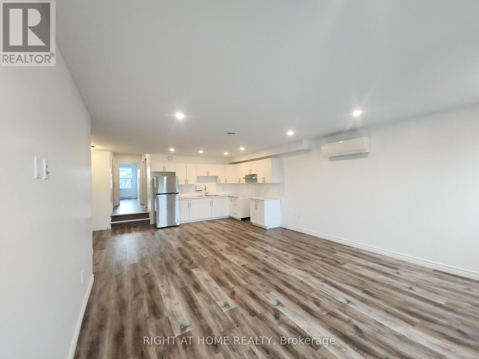 202 - 9 Queen Street W, Springwater (Elmvale), Ontario L0L 1P0 - Photo 10 - S13747602