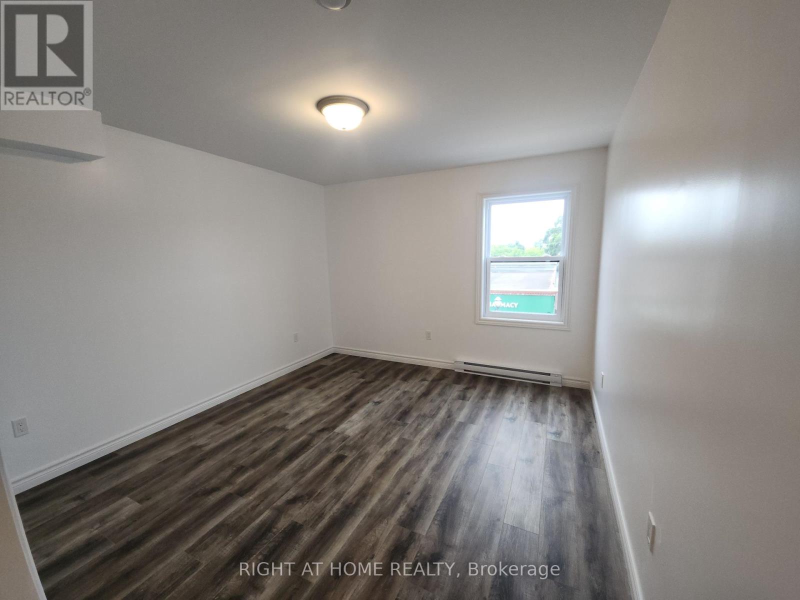 202 - 9 Queen Street W, Springwater (Elmvale), Ontario L0L 1P0 - Photo 17 - S13747602