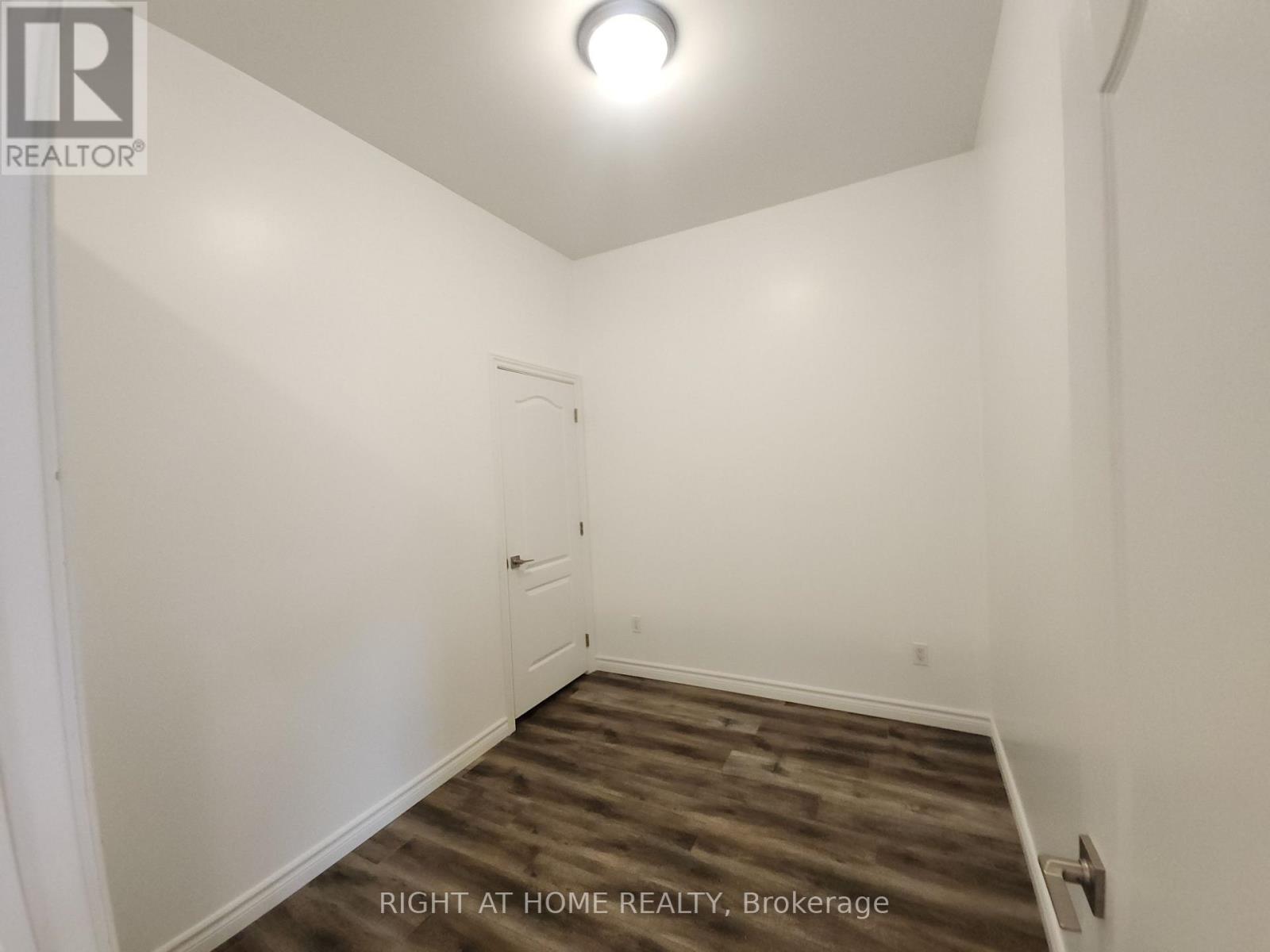 202 - 9 Queen Street W, Springwater (Elmvale), Ontario L0L 1P0 - Photo 6 - S13747602