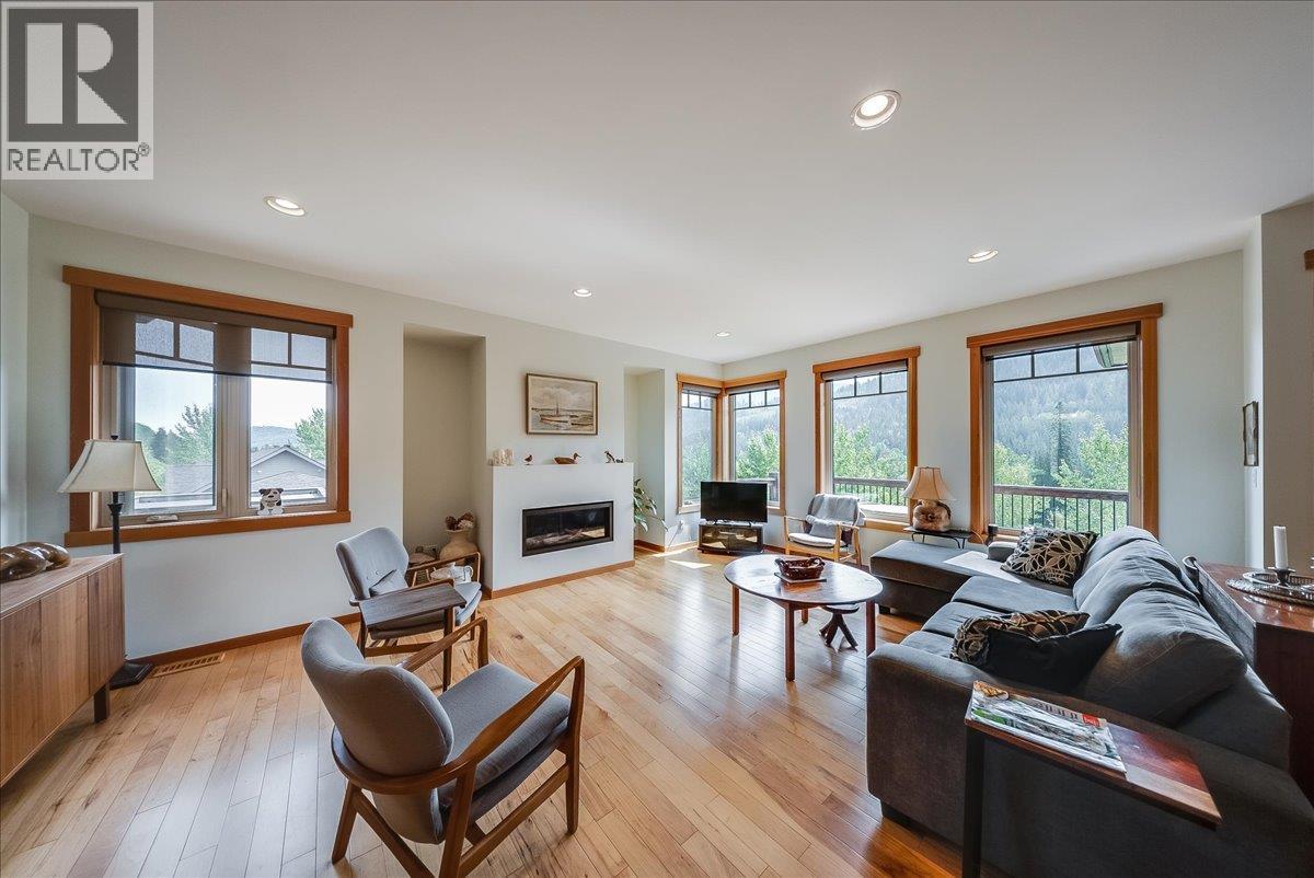 925 Redstone Drive, Rossland, British Columbia  V0G 1Y0 - Photo 22 - 10399786