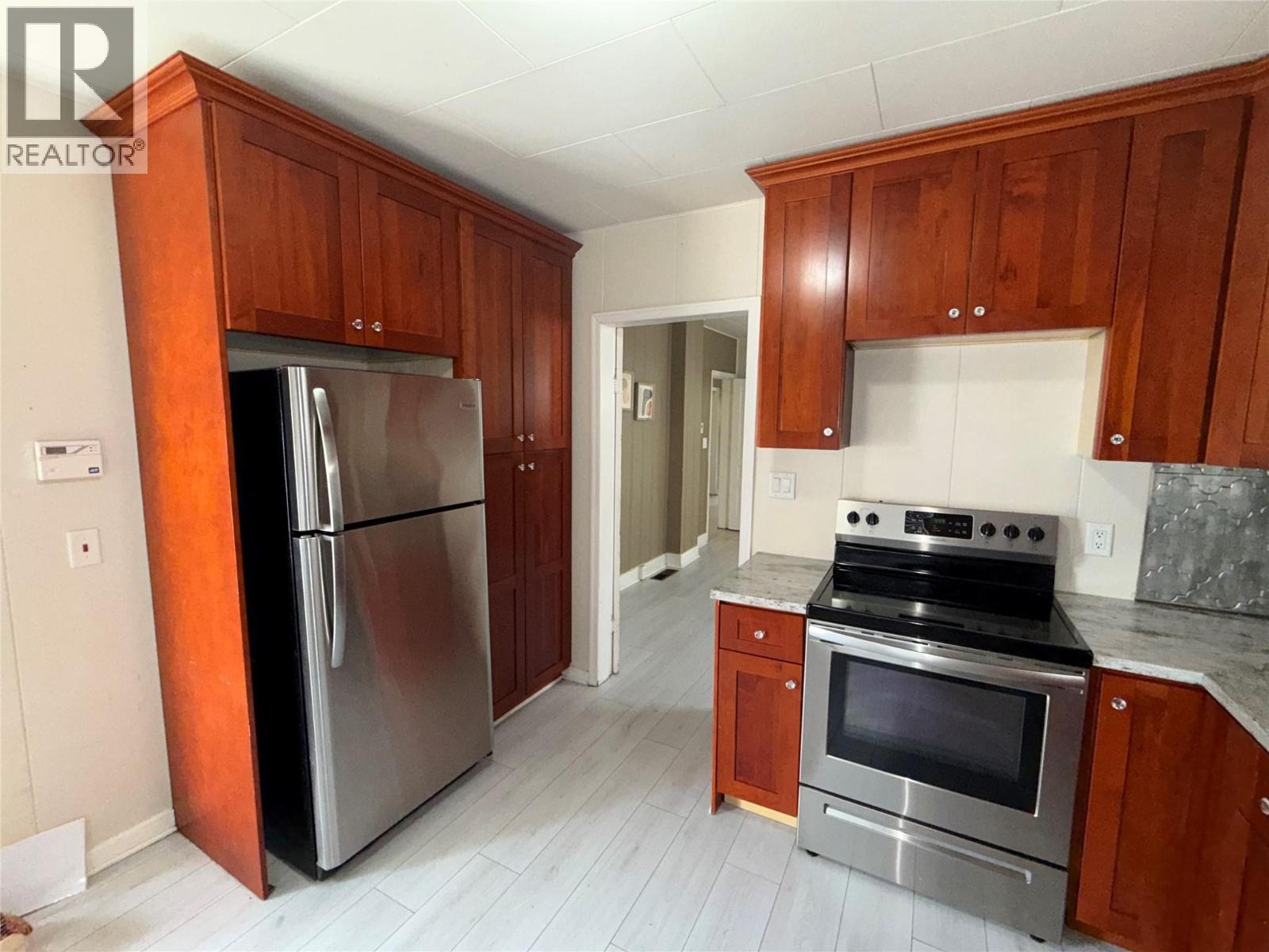 748 Bernard Avenue, Kelowna, British Columbia  V1Y 6P5 - Photo 8 - 10399184