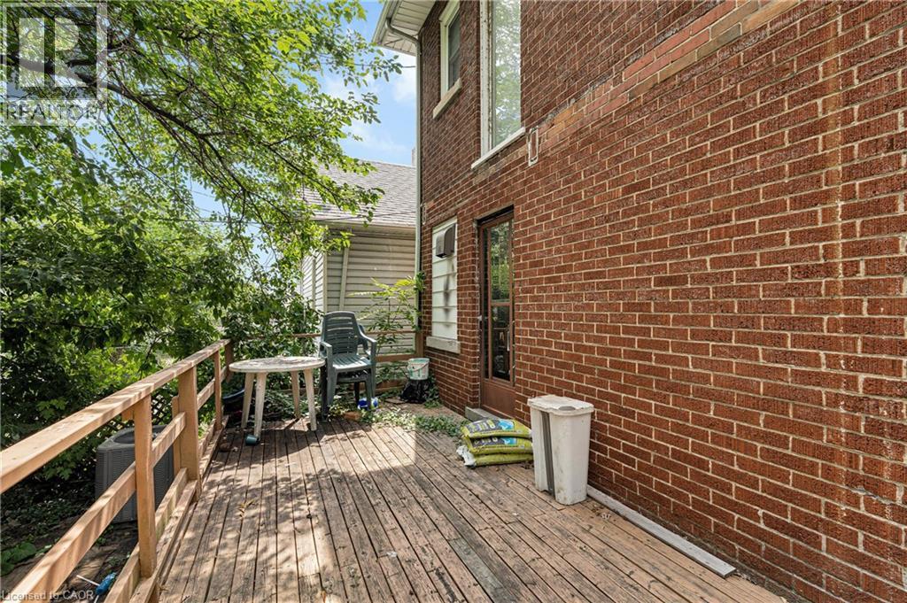 374 Josephine Avenue, Windsor, Ontario  N9B 2L1 - Photo 6 - 40860595