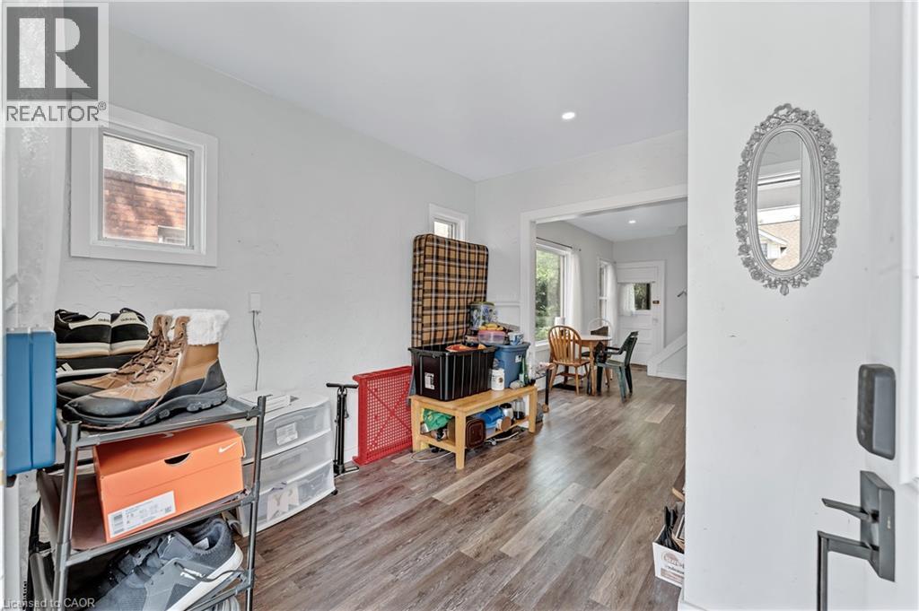 374 Josephine Avenue, Windsor, Ontario  N9B 2L1 - Photo 7 - 40860595