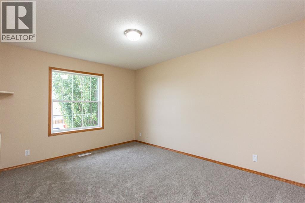 85 Ladwig Close, Red Deer, Alberta  T4R 2V7 - Photo 9 - A2342215