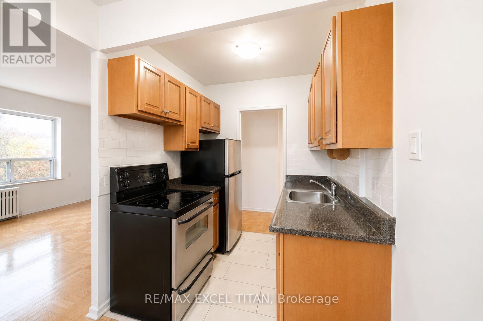 201 - 156 Kingston Road, Toronto, Ontario  M4L 1S7 - Photo 6 - E13747628