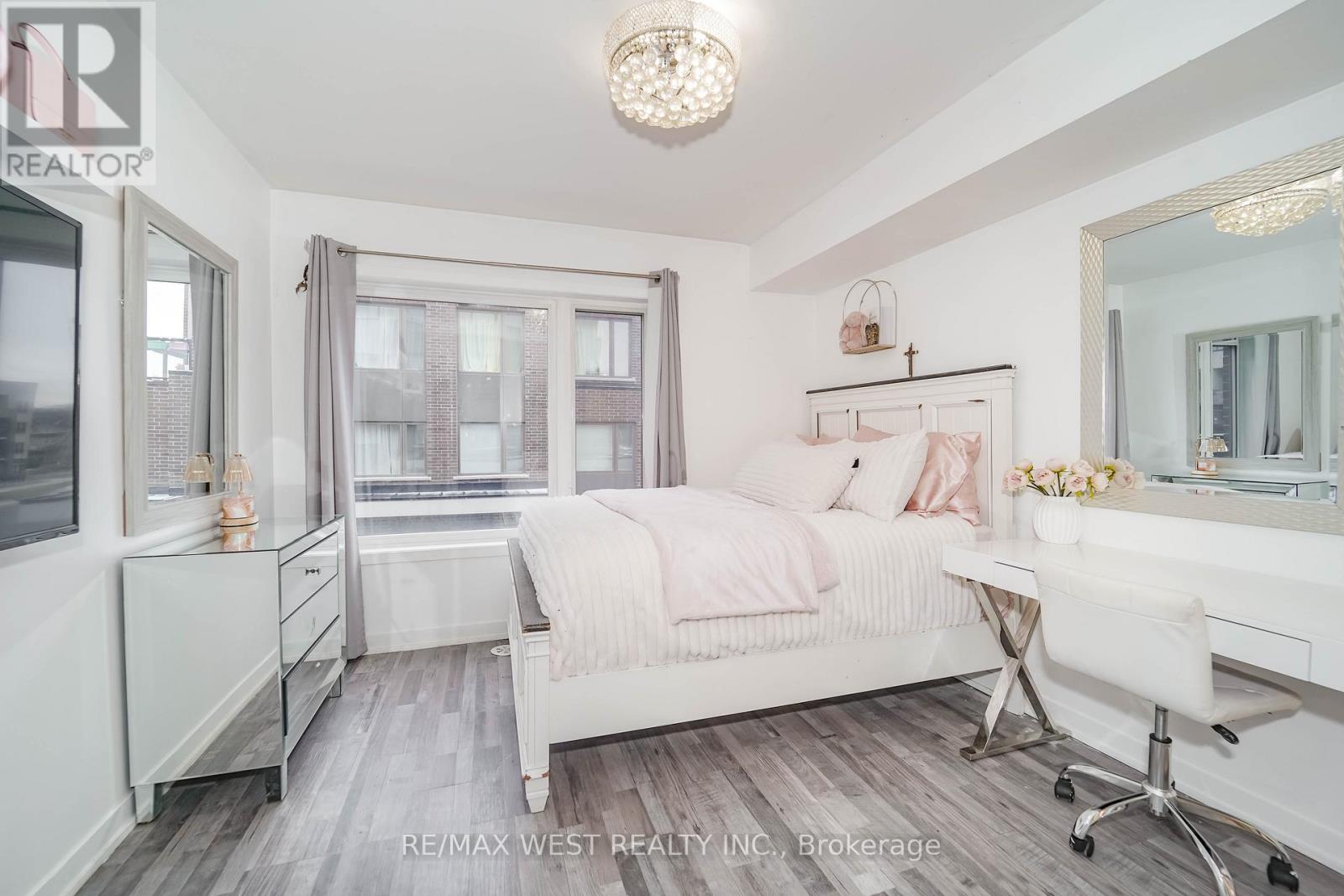 211 - 1460 Whites Road N, Pickering, Ontario  L1V 0E8 - Photo 5 - E13747634