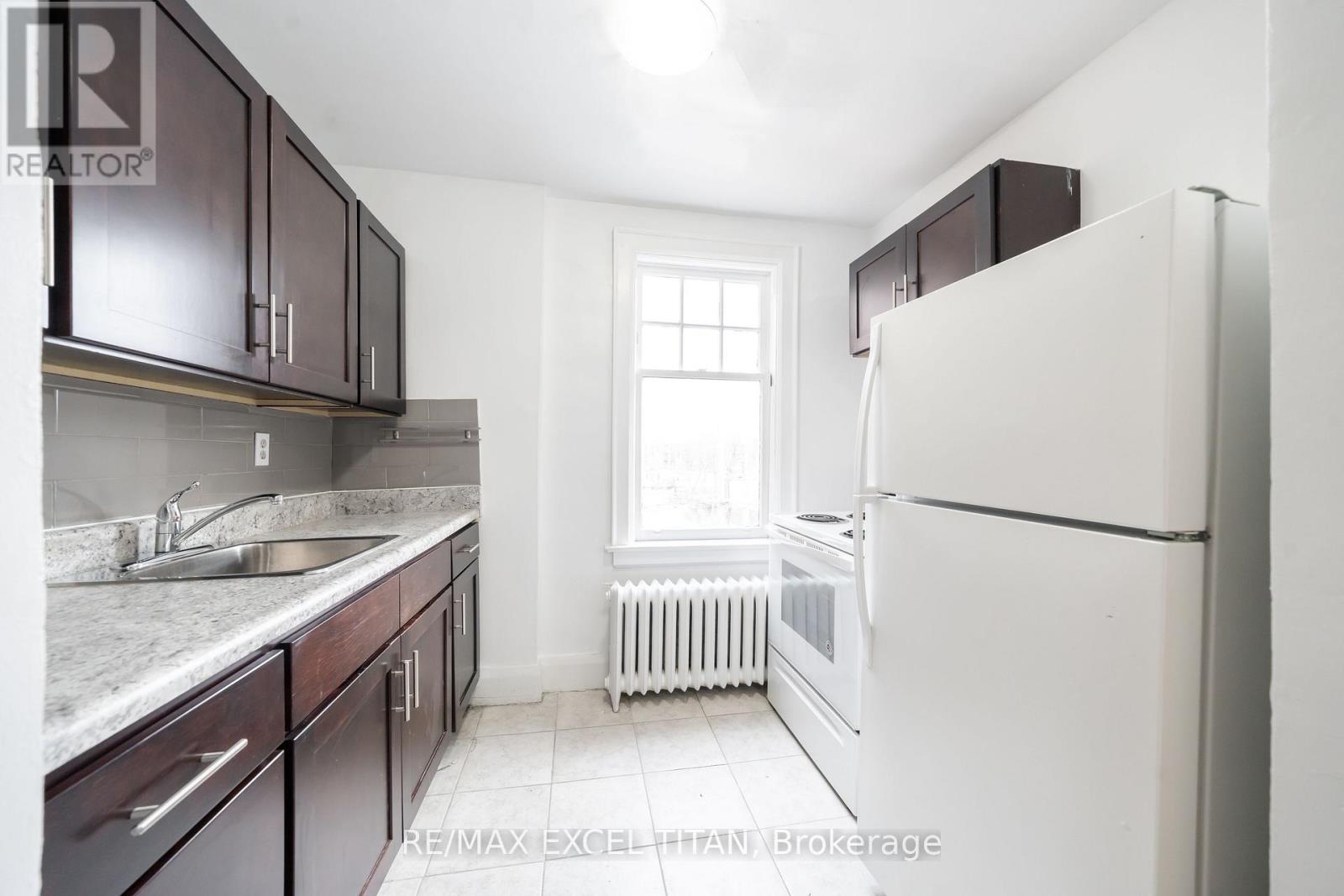 84 - 10 Kingston Road, Toronto, Ontario  M4L 2S4 - Photo 7 - E13747682