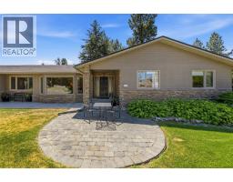 557 Vintage Terrace Court, Kelowna, British Columbia  V1W 2Z8 - Photo 4 - 10396074