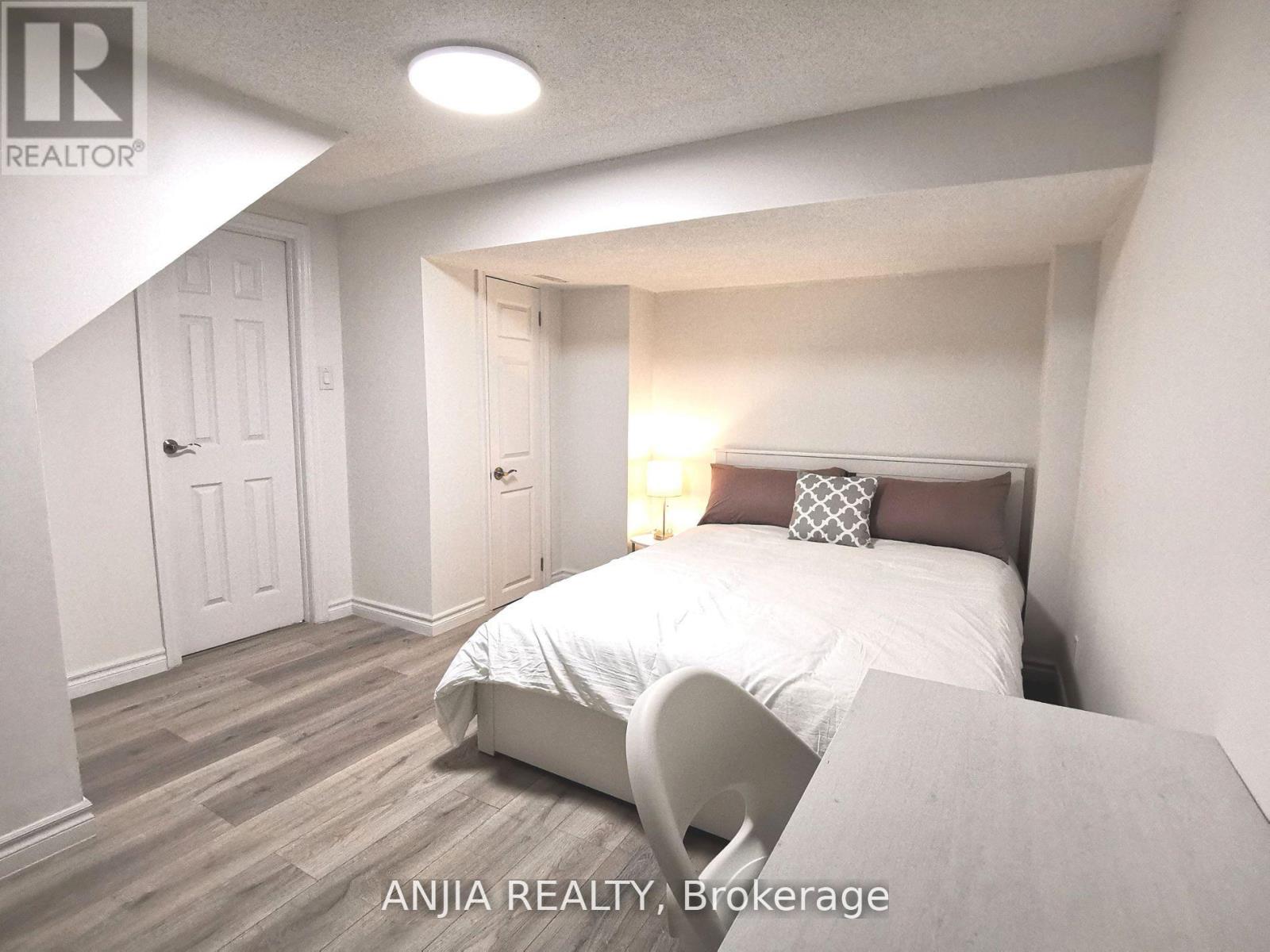 442 Bonita Crescent, Richmond Hill, Ontario  L4C 3N1 - Photo 12 - N13747624