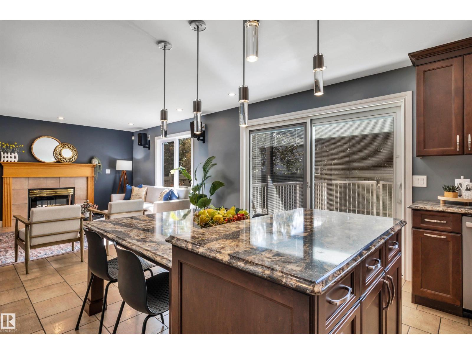 1615 Welbourn Cv NW, Edmonton, Alberta  T6M 2M5 - Photo 4 - E4502895