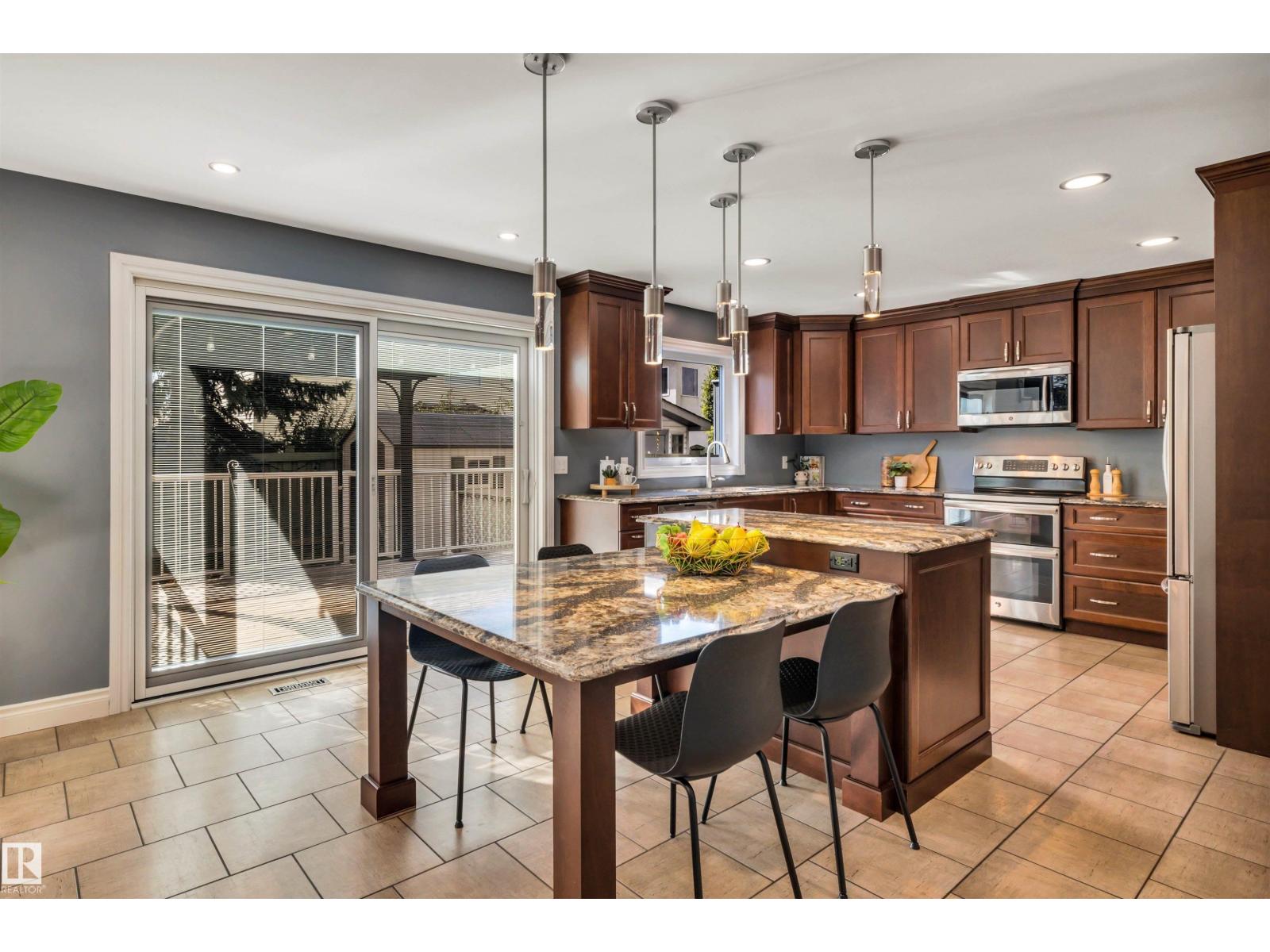 1615 Welbourn Cv NW, Edmonton, Alberta  T6M 2M5 - Photo 8 - E4502895