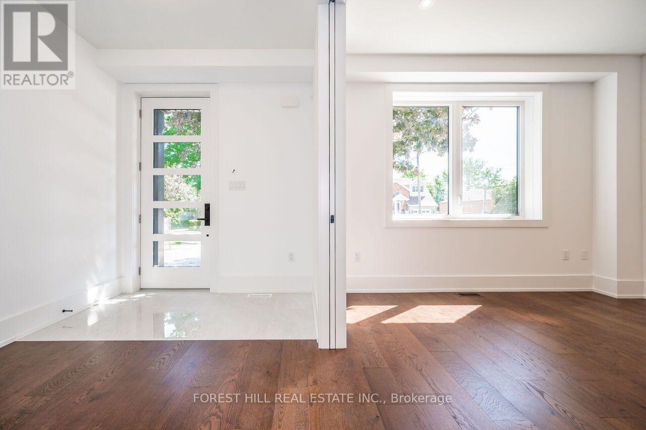 38 Thirty First Street, Toronto, Ontario  M8W 3E9 - Photo 3 - W13747614