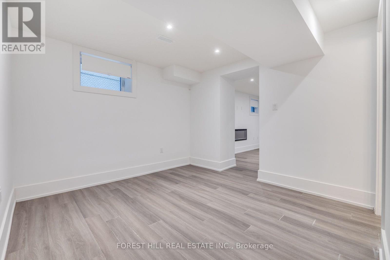 38 Thirty First Street, Toronto, Ontario  M8W 3E9 - Photo 31 - W13747614