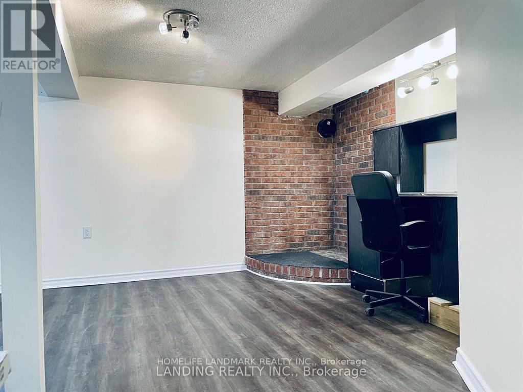 4263 Sugarbush Road, Mississauga, Ontario  L5B 2X6 - Photo 14 - W13747626