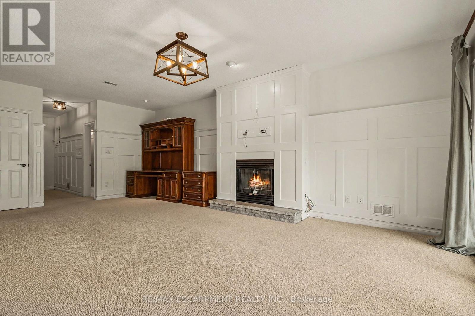 74 Fairwood Place W, Burlington, Ontario  L7T 4B6 - Photo 34 - W13747676