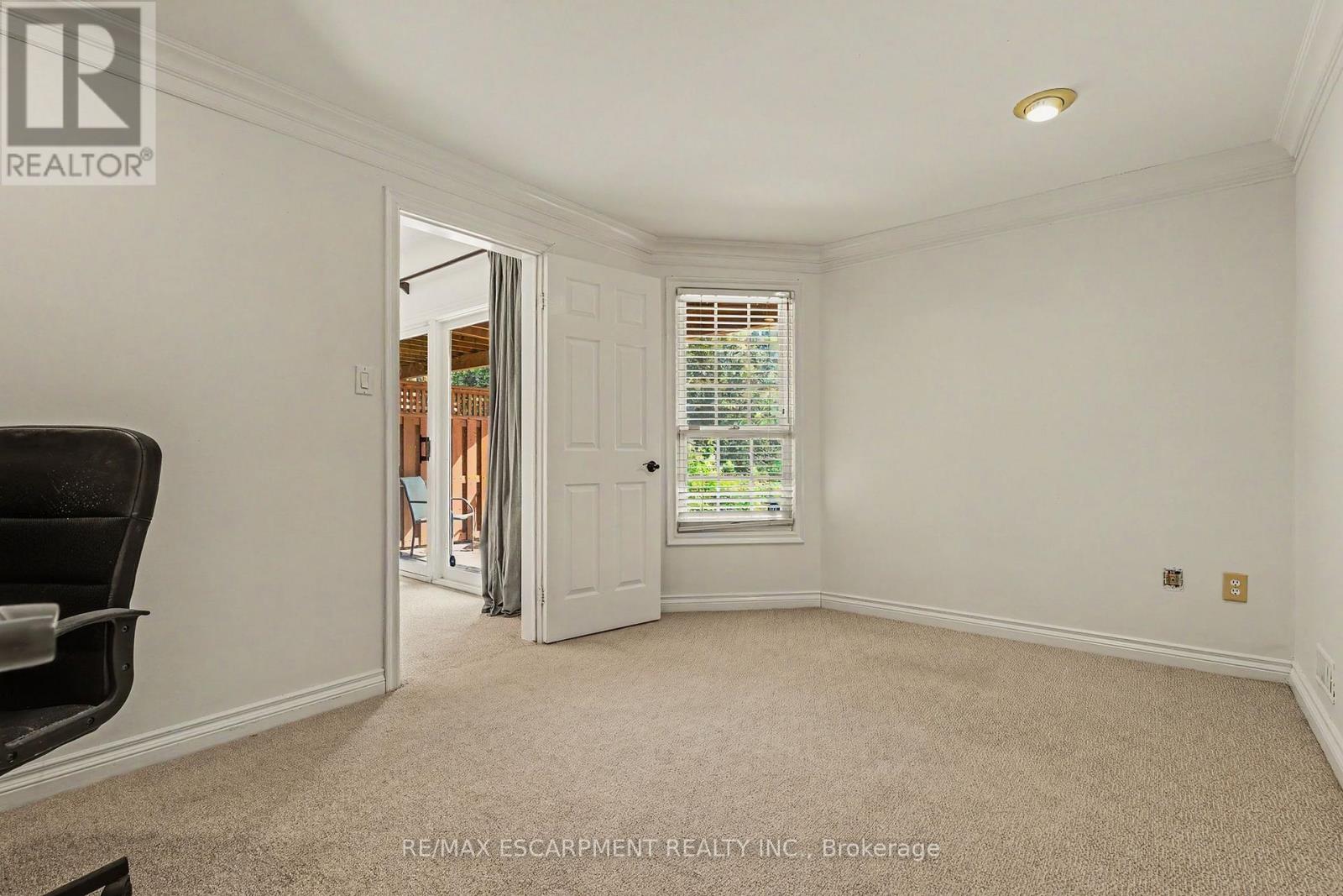 74 Fairwood Place W, Burlington, Ontario  L7T 4B6 - Photo 38 - W13747676