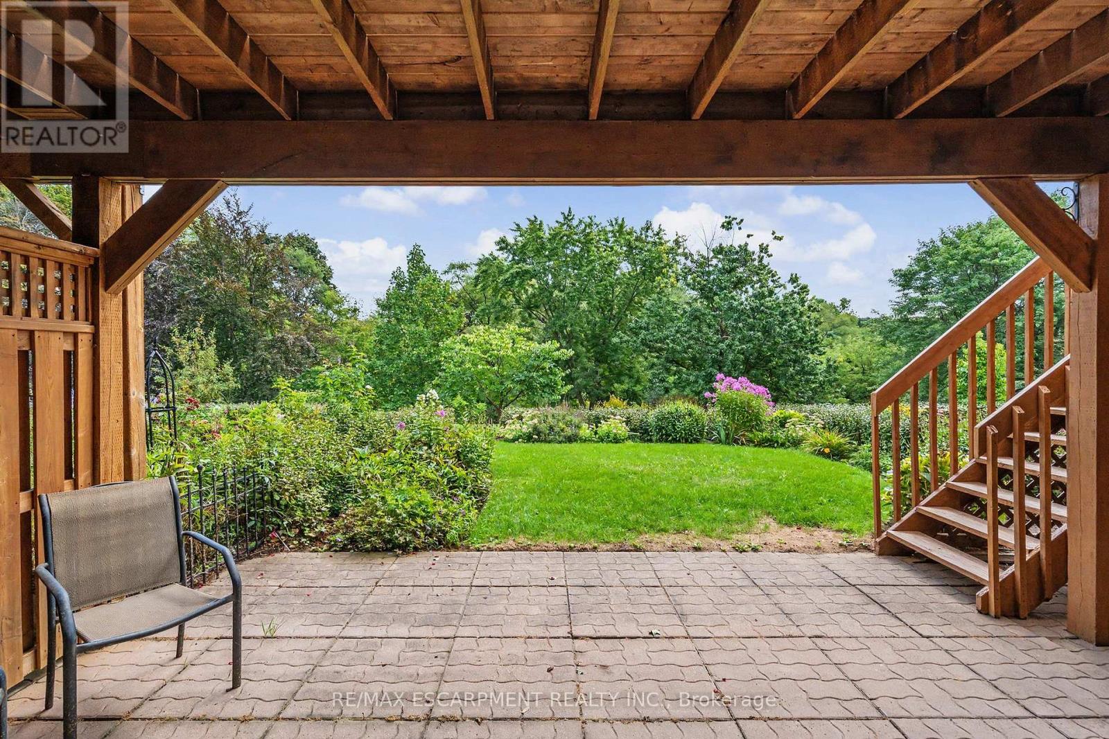 74 Fairwood Place W, Burlington, Ontario  L7T 4B6 - Photo 44 - W13747676