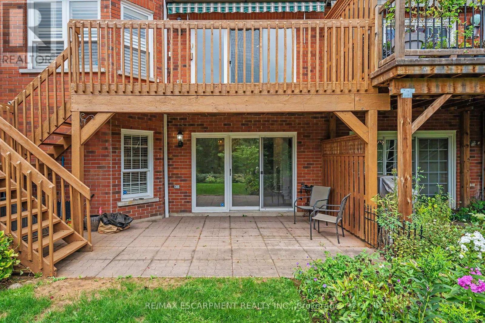 74 Fairwood Place W, Burlington, Ontario  L7T 4B6 - Photo 50 - W13747676