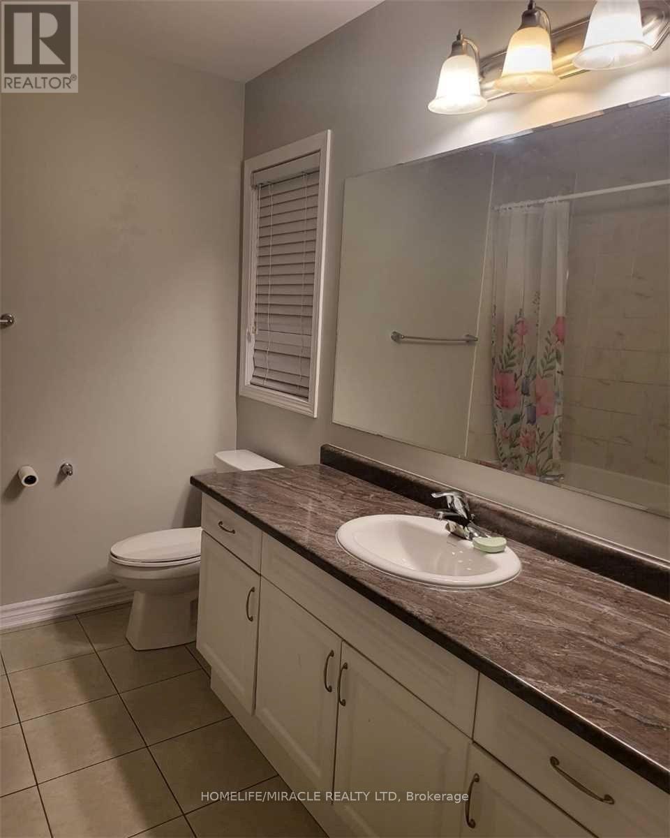 17 Troyer Street, Brampton, Ontario  L7C 3H1 - Photo 10 - W13747690